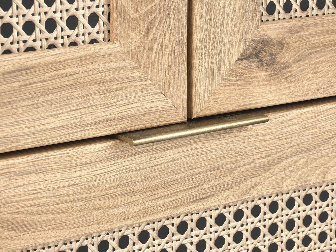 Gardróbszekrény Bencamu 102