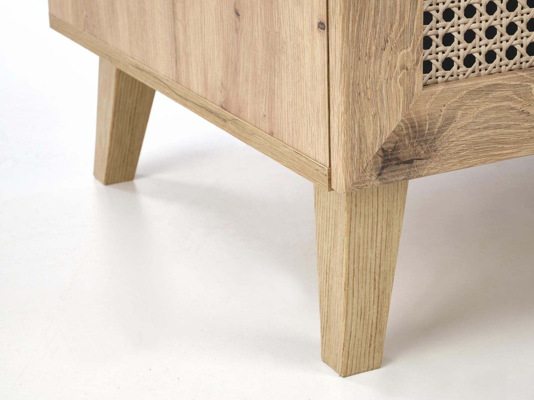 Gardróbszekrény Bencamu 102