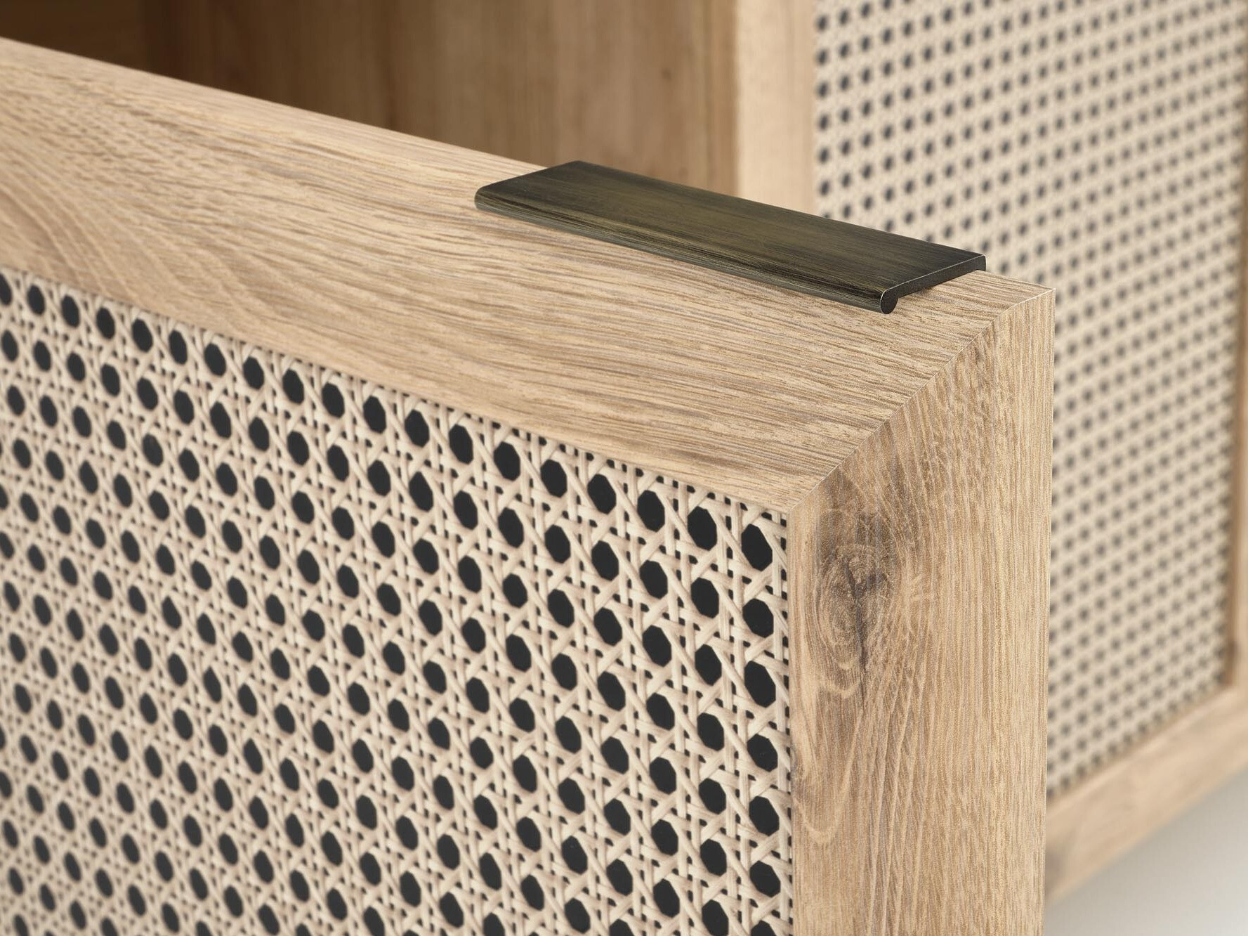 Szekrény Bencamu 101