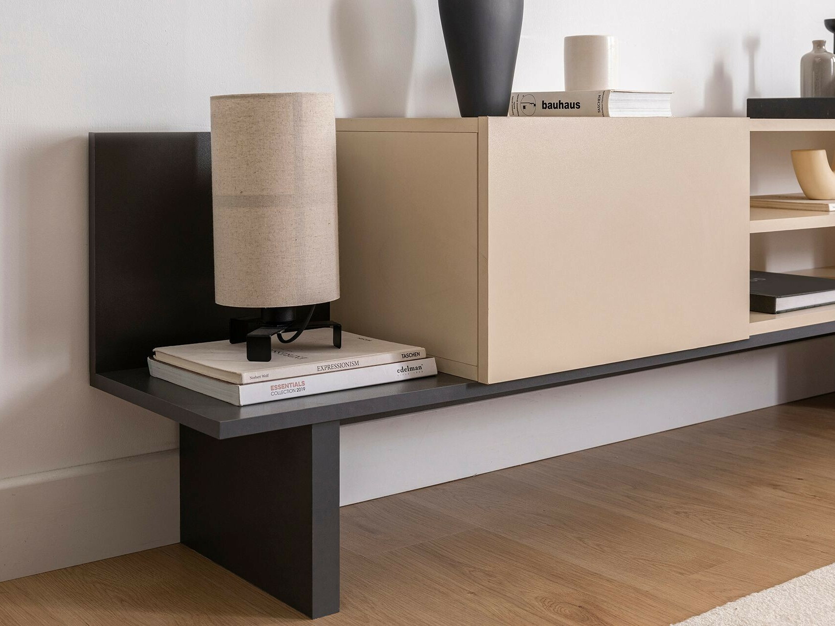 TV-állvány Kailua 2230