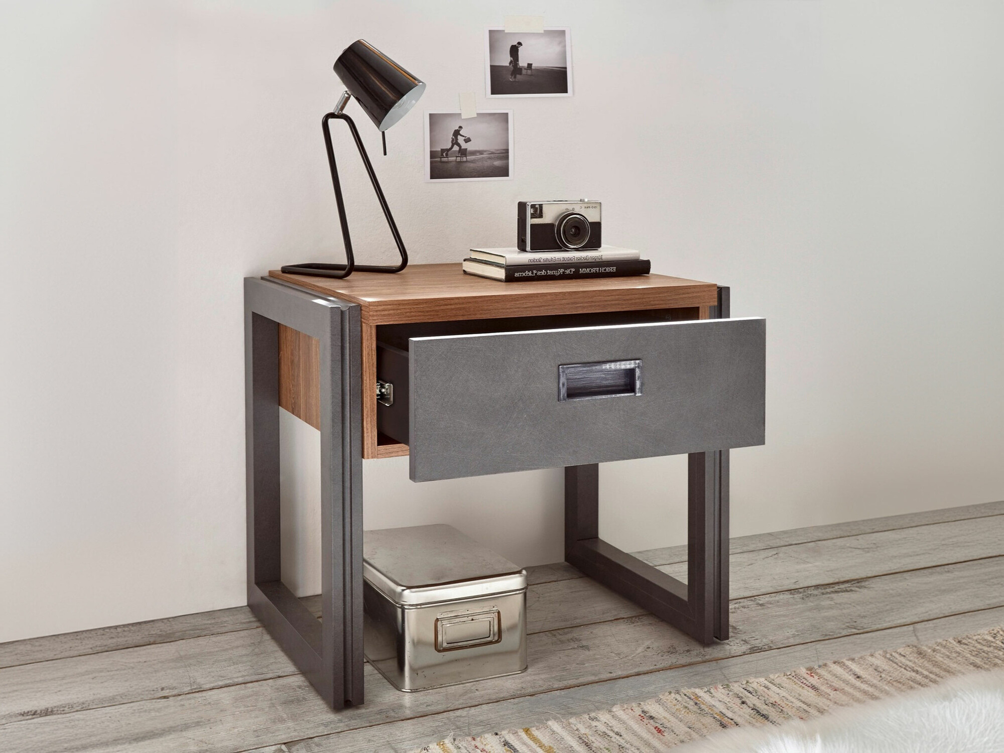 Éjjeliszekrény Virmeli 128