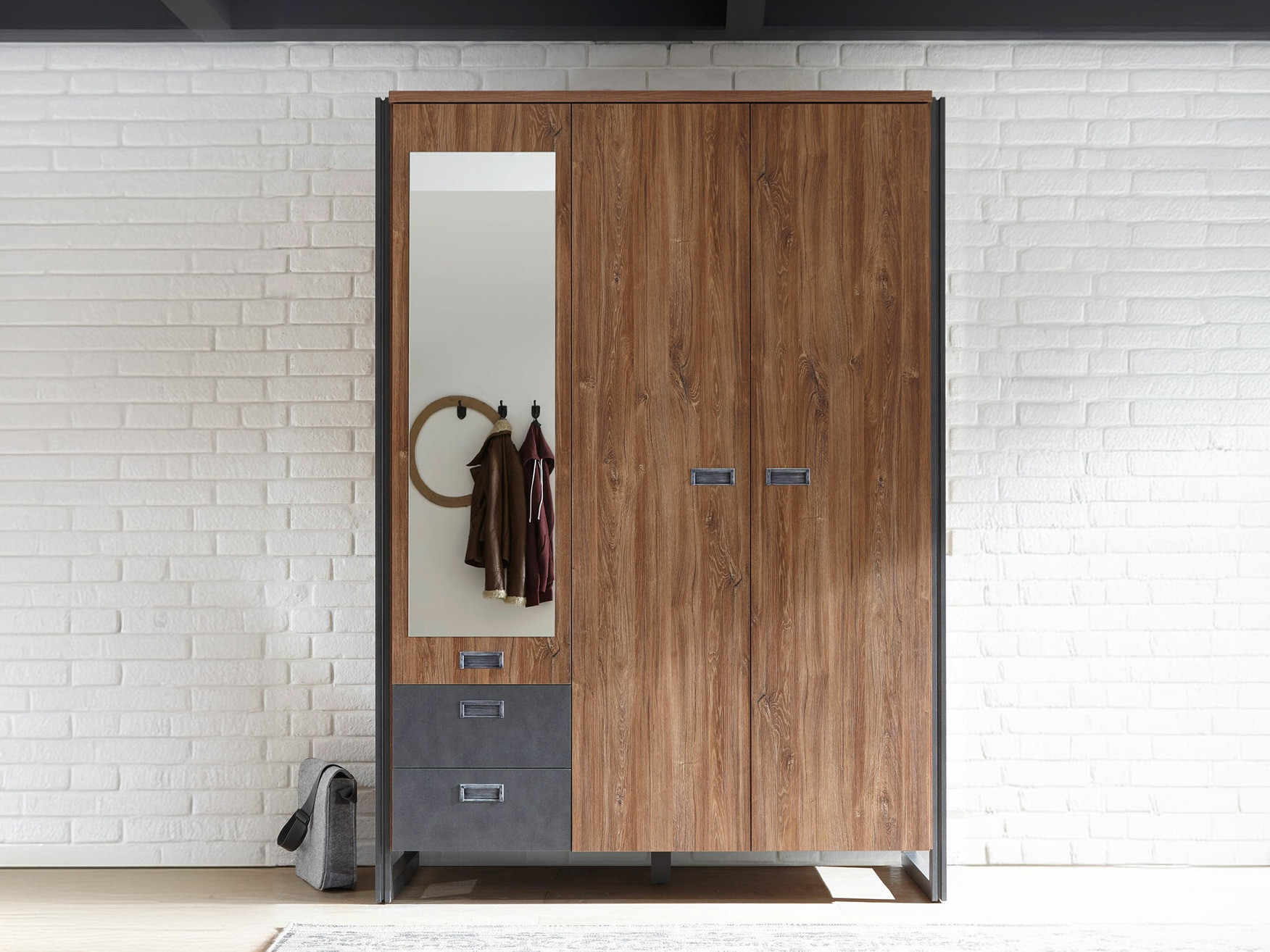 Gardróbszekrény Virmeli 131