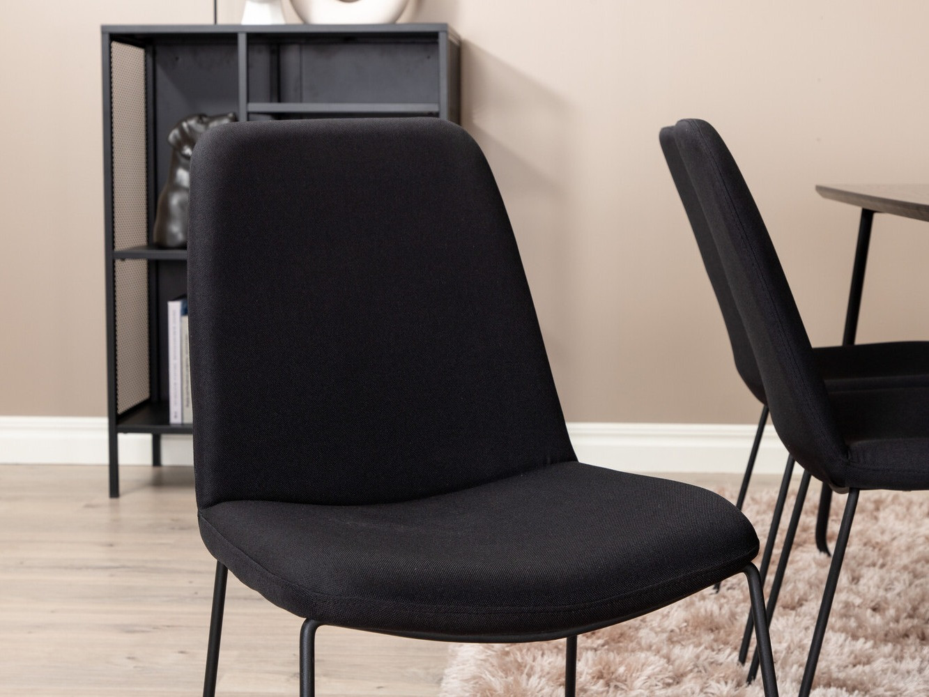 Étkezőgarnitúra Dallas 3039 (Fekete)