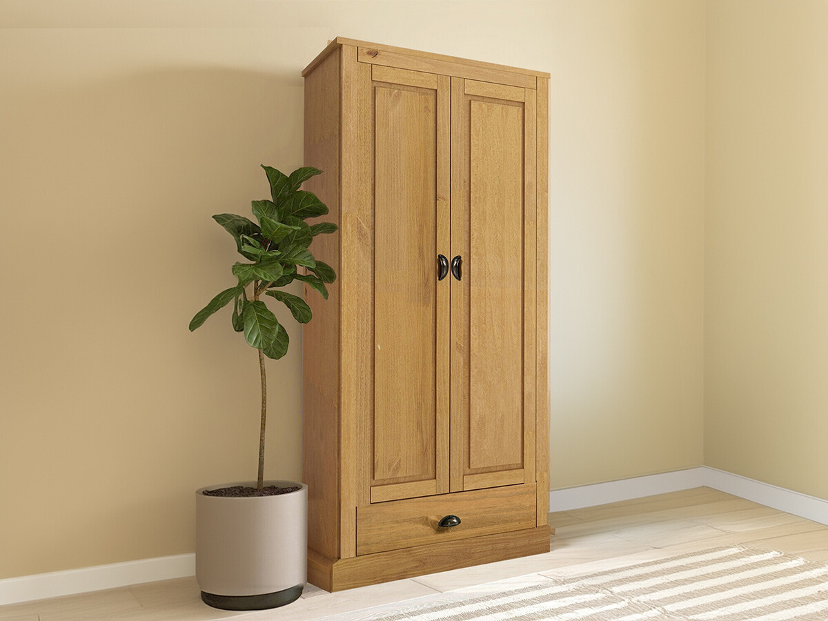 Gardróbszekrény Etviri 109 (Fenyő)
