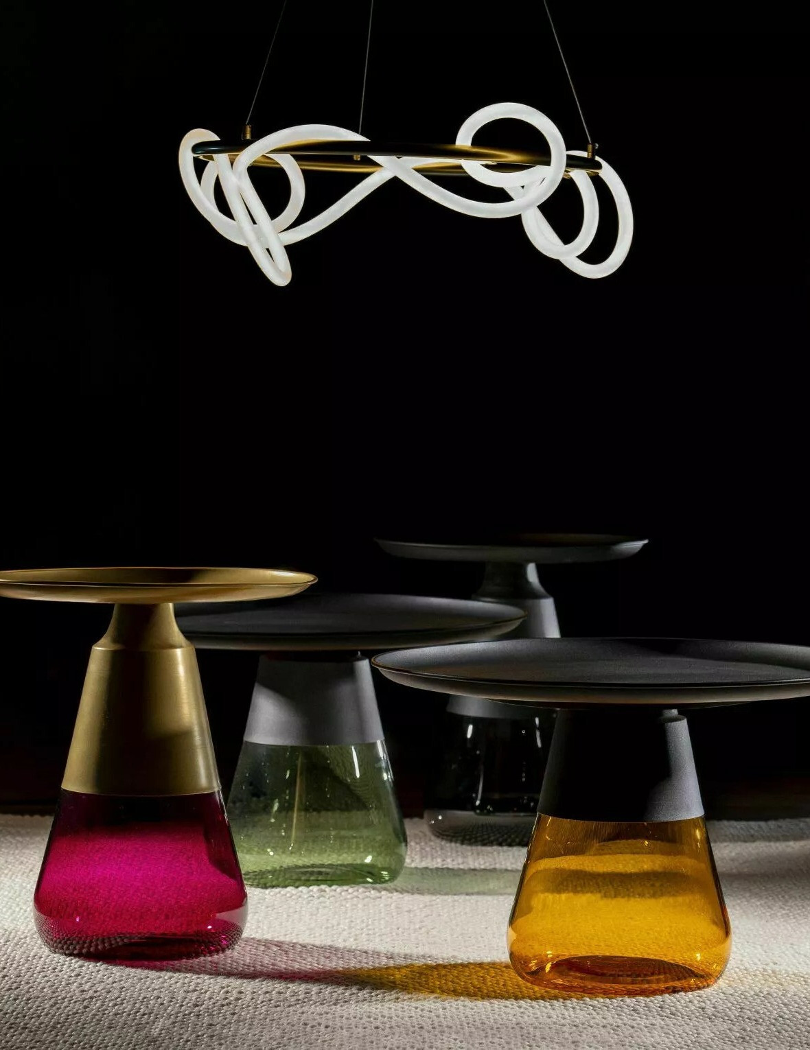 Dohányzóasztal Detroit 573 (Aranysárga + Lila)