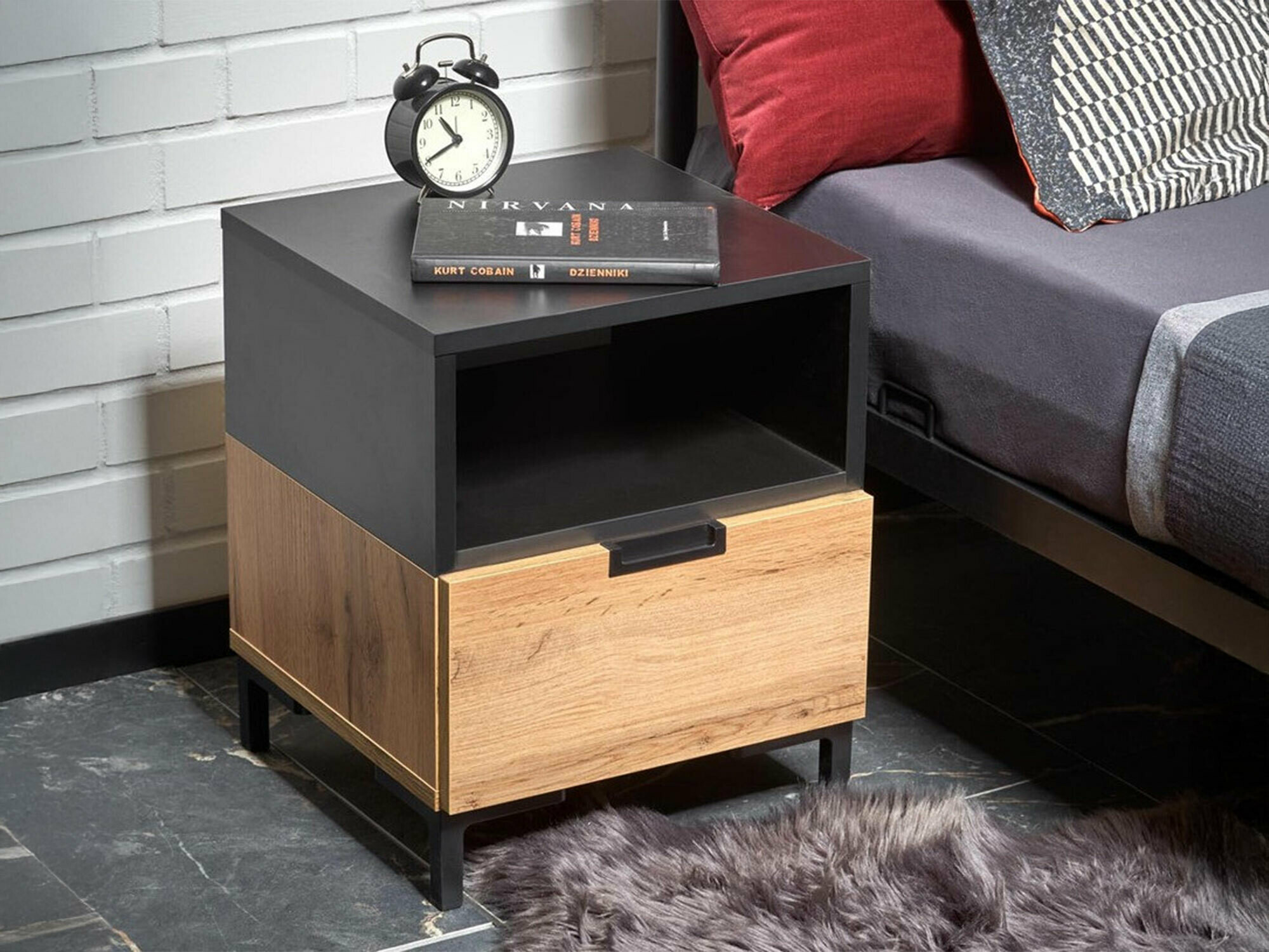 Éjjeliszekrény Houston 1225 (Fekete + Wotan tölgy)