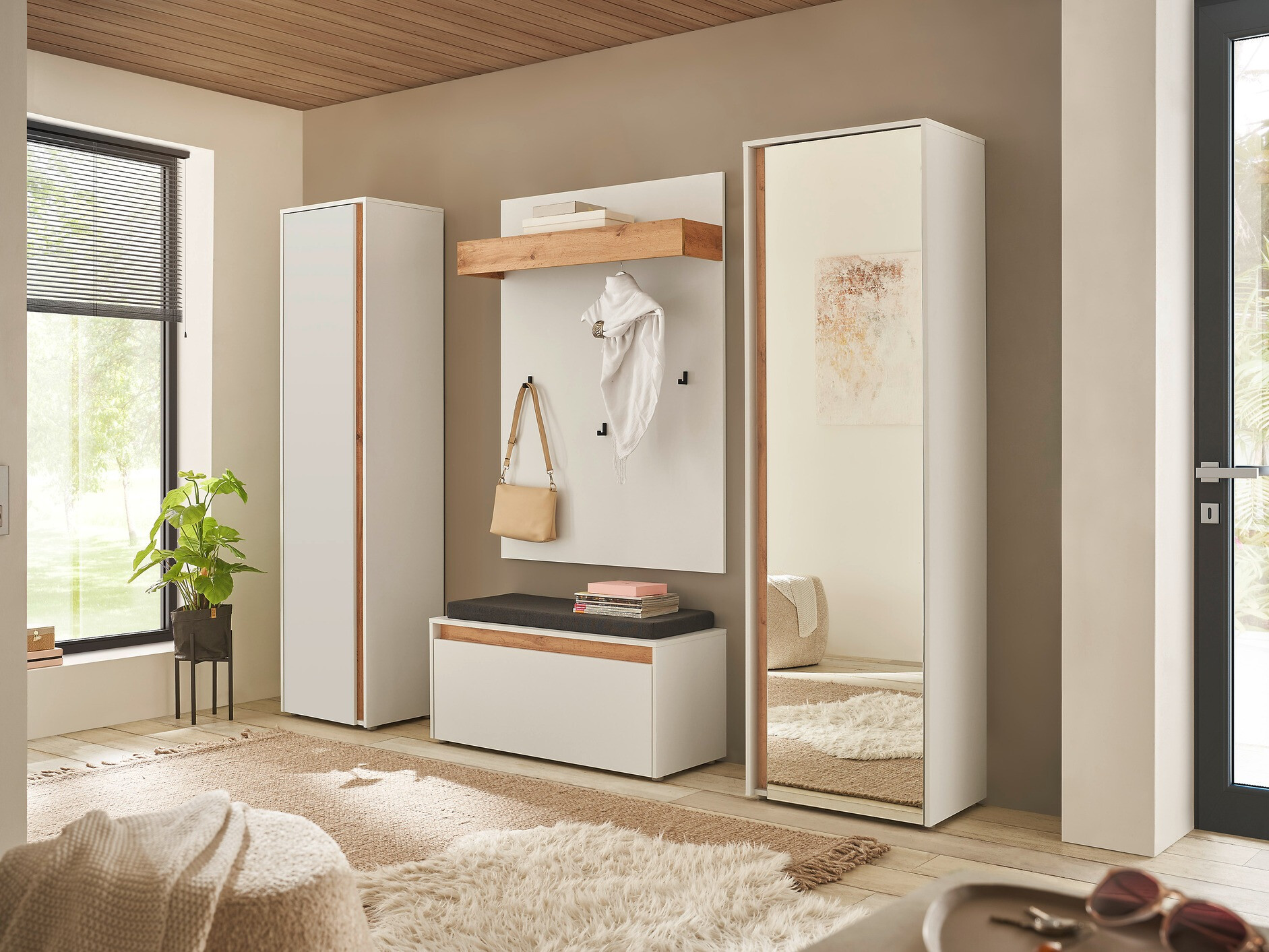 Gardróbszekrény Elbsori 161 (Fehér)