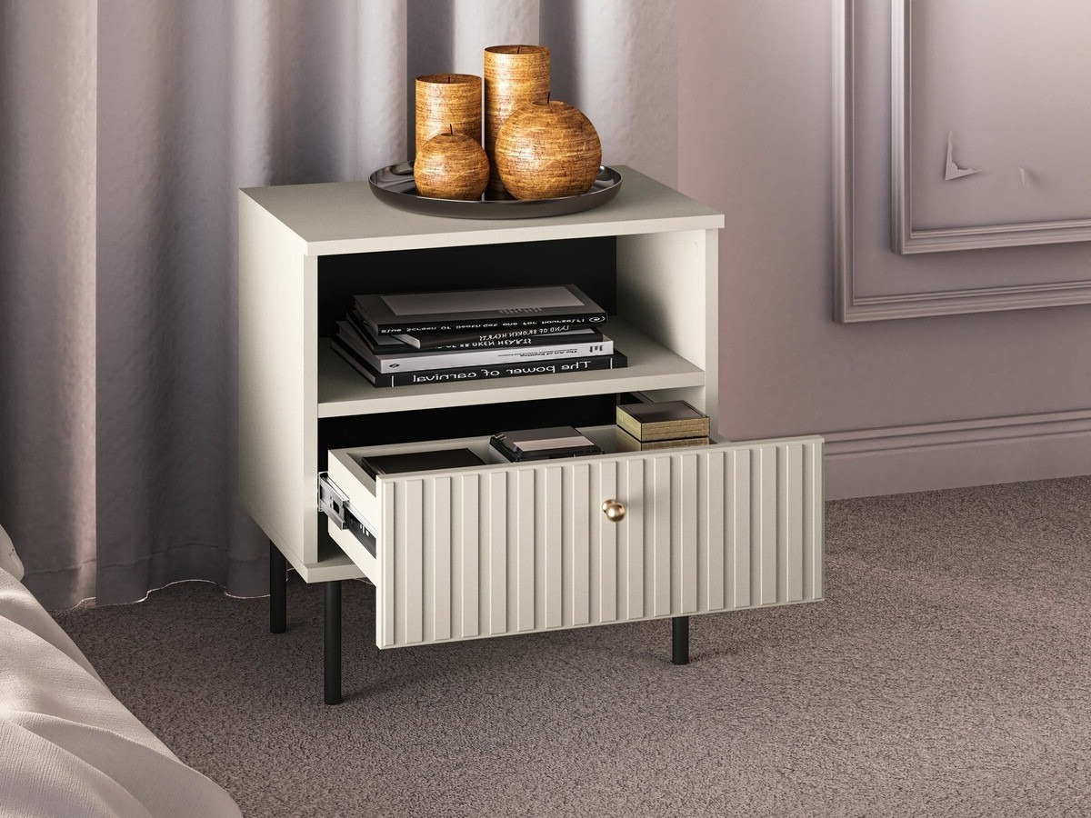 Éjjeliszekrény Marmeli 106