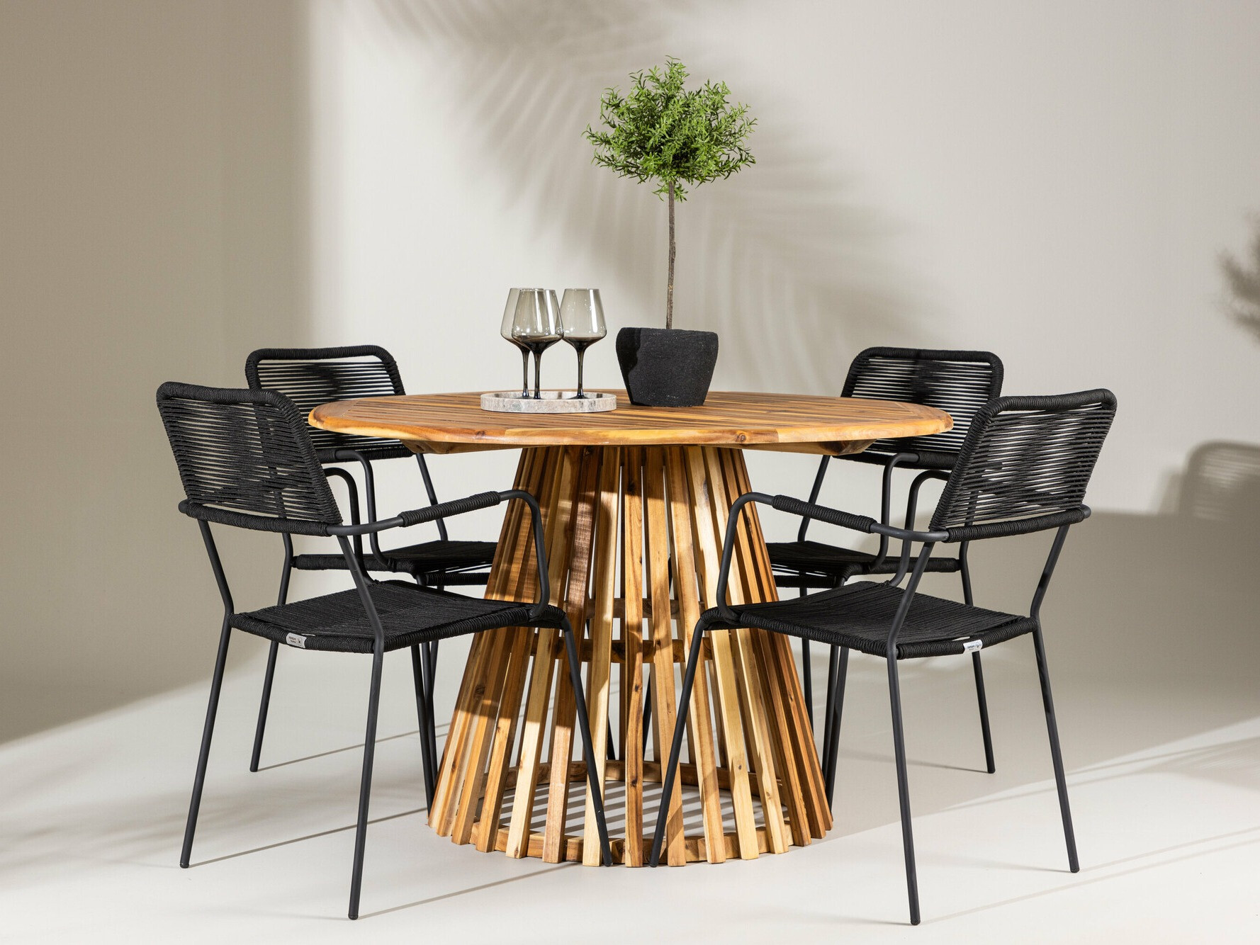 Asztal és szék garnitúra Dallas 4631 (Fekete)