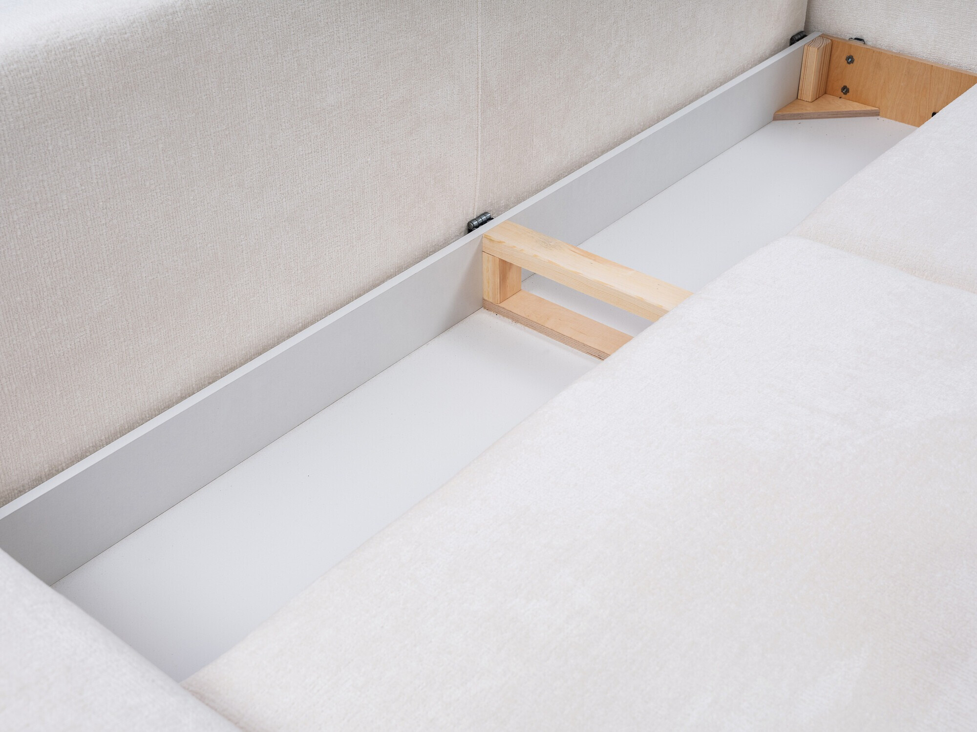 Kanapéágy Kingston 142 (Perfect Harmony 01)