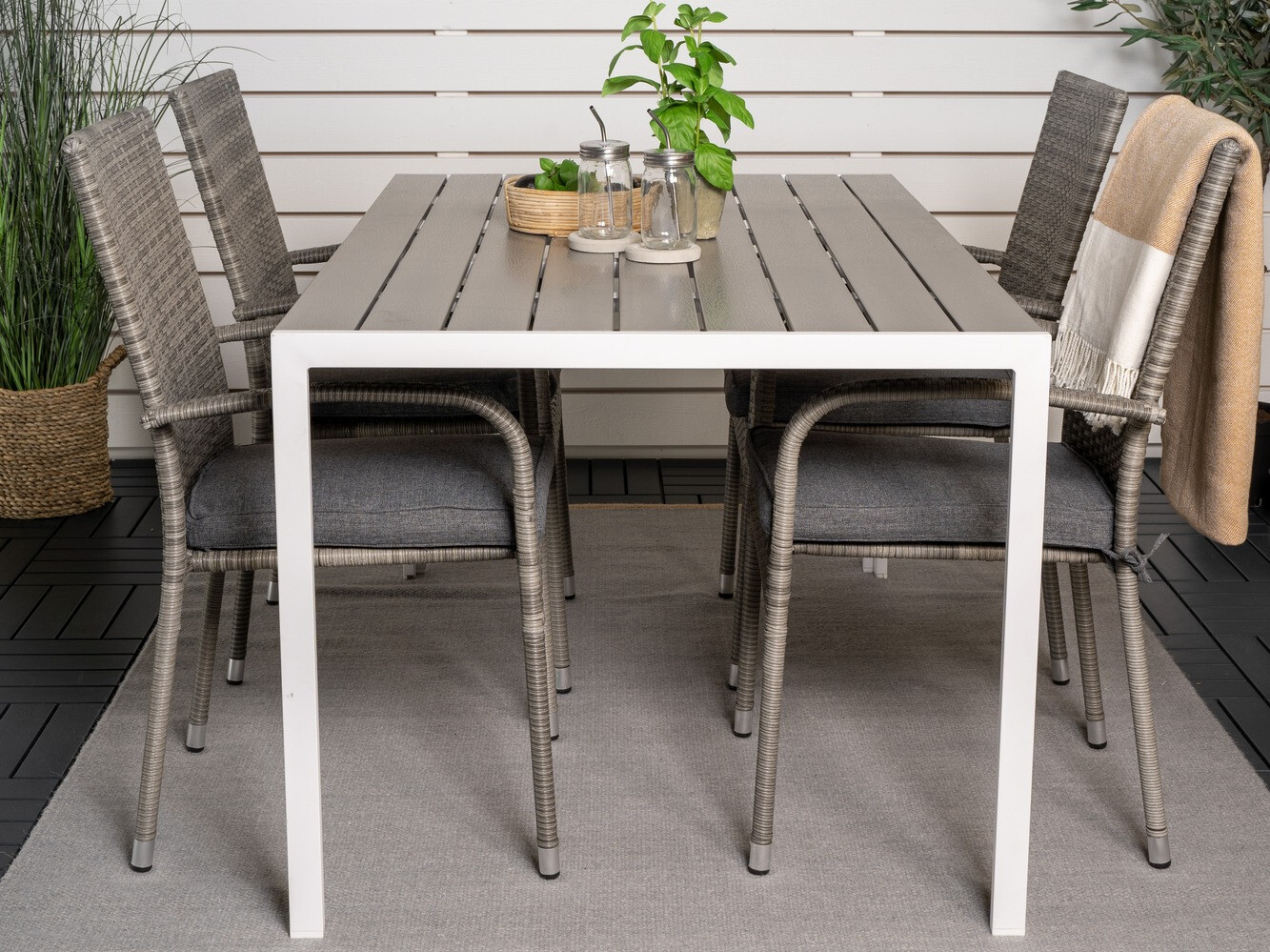 Asztal és szék garnitúra Dallas 4660