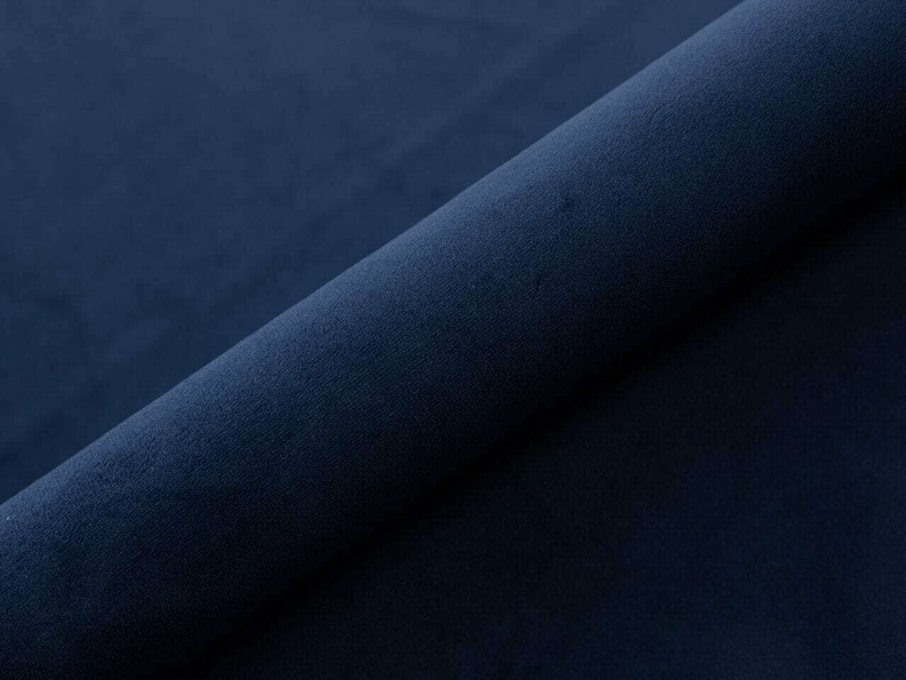 Kontinentális ágy Martinez 105 (Magic Velvet 2216)