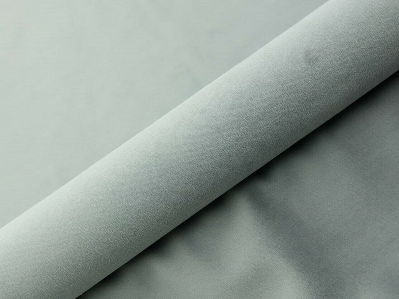 Ágy Martinez 108 (Magic Velvet 2240)