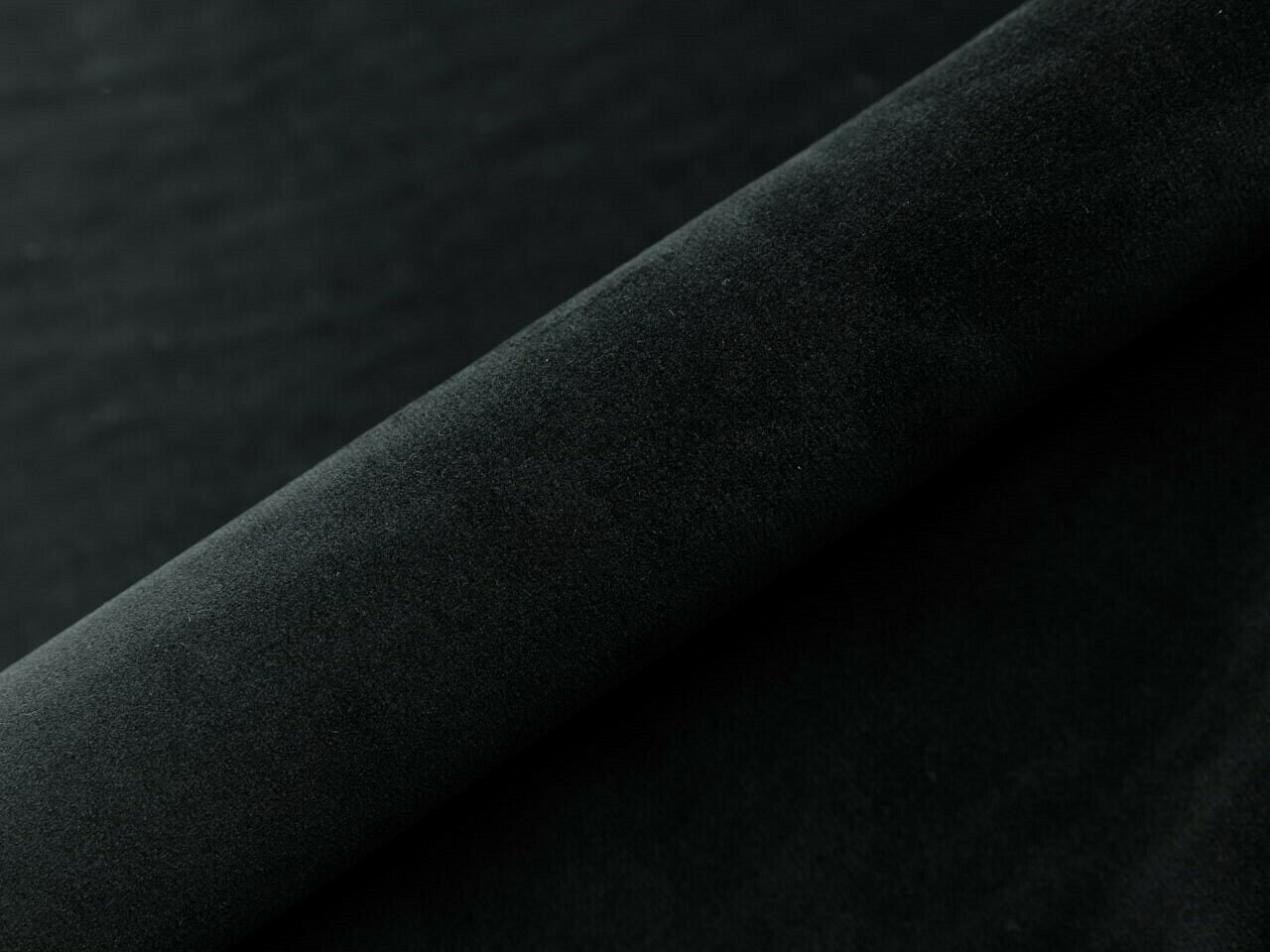Kontinentális ágy Martinez 110 (Magic Velvet 2219)