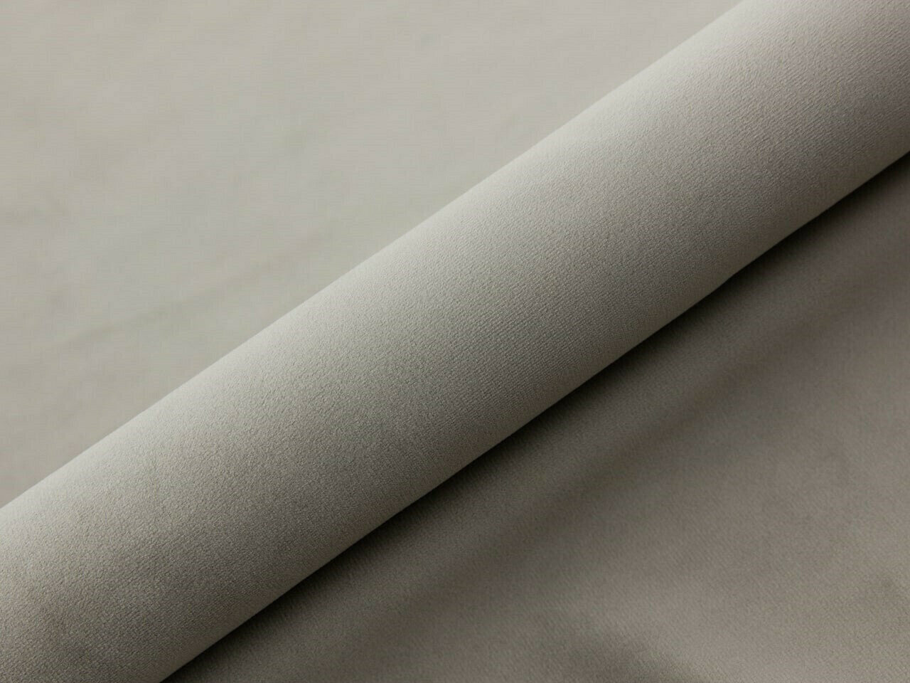 Kontinentális ágy Martinez 110 (Magic Velvet 2210)