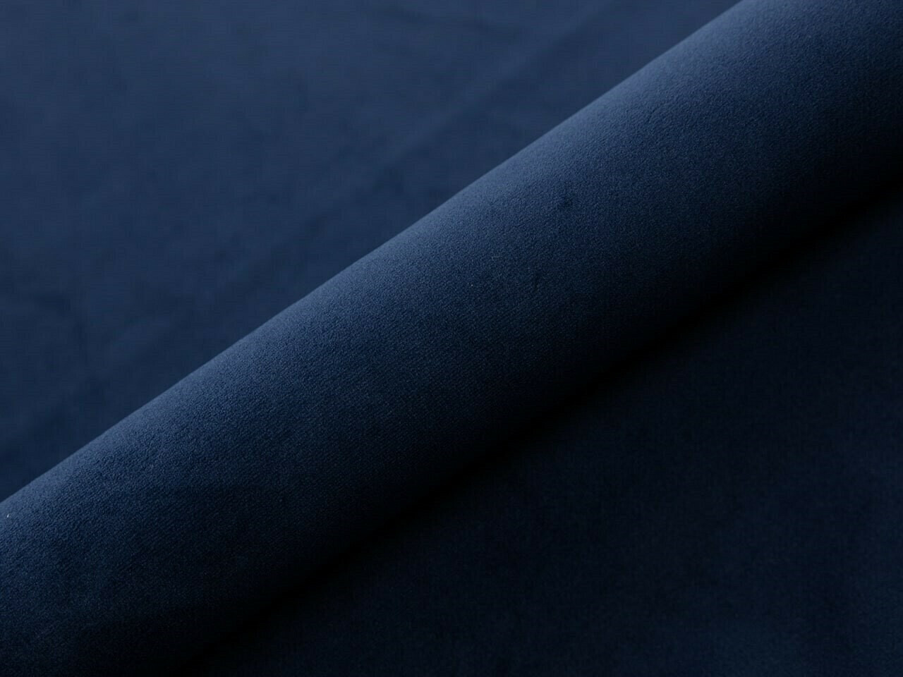 Kontinentális ágy Martinez 110 (Magic Velvet 2216)