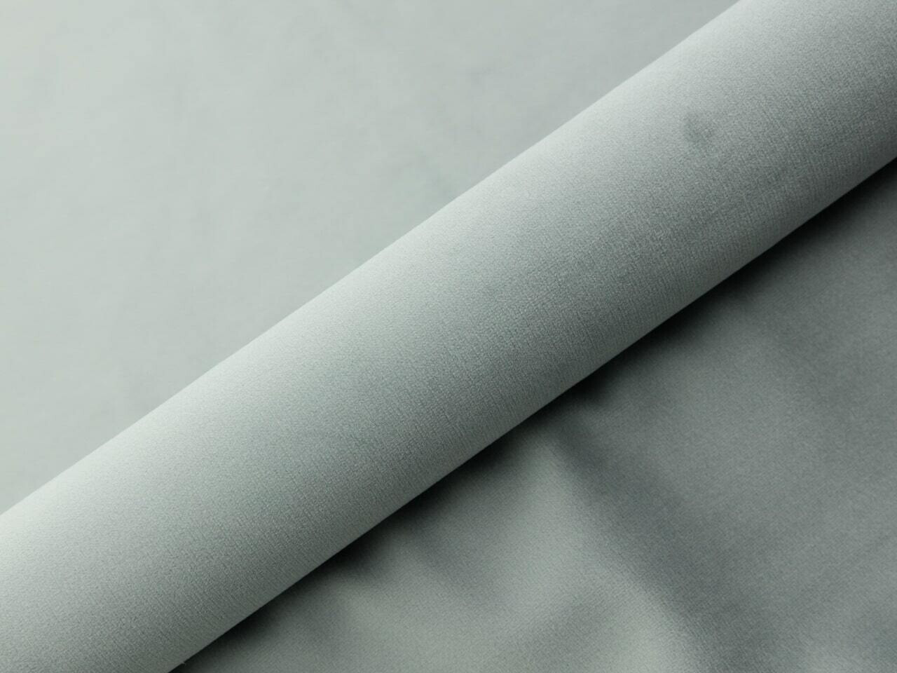 Ágy Martinez 113 (Magic Velvet 2240)