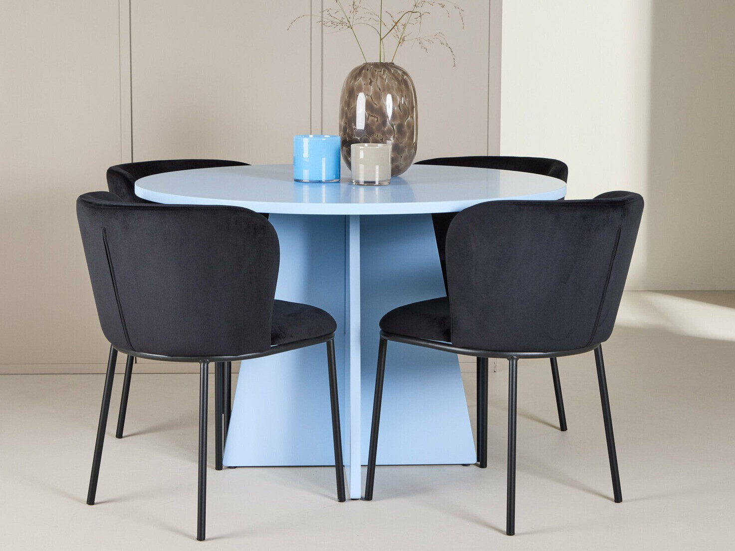 Étkezőgarnitúra Dallas 4746 (Fekete)