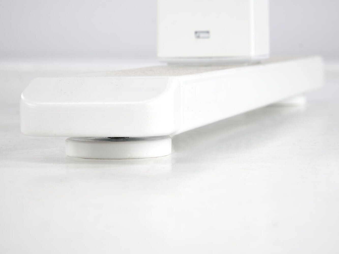 Állítható magasságú íróasztal Houston 1704 (Artisan tölgy + Fehér)