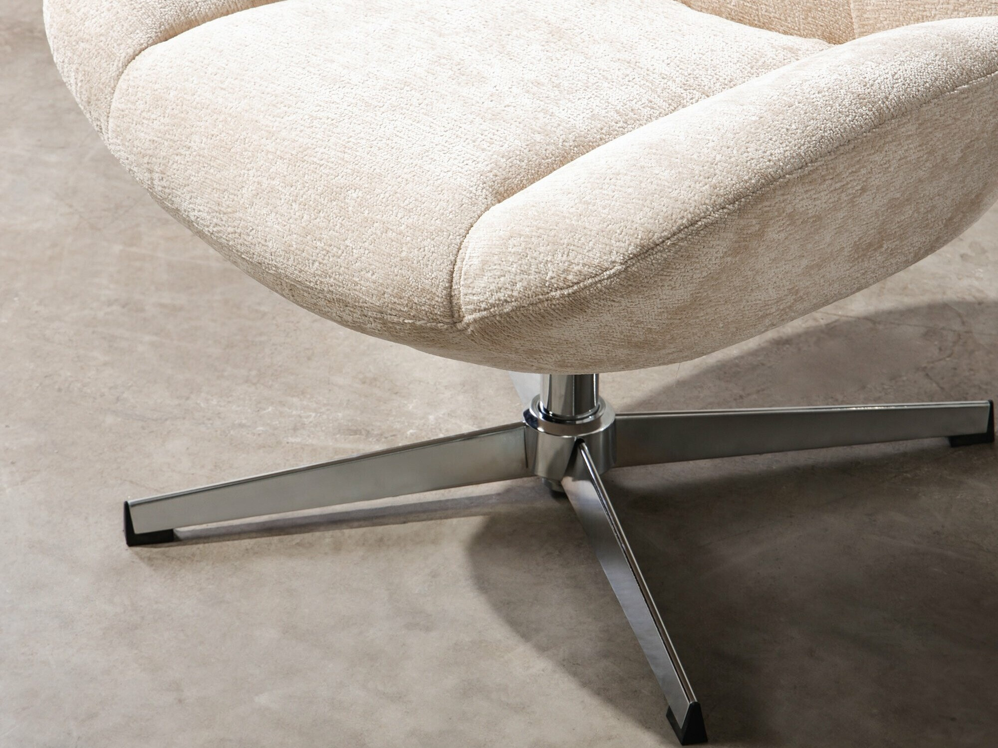 Fotel Burleson 214 (Krém)