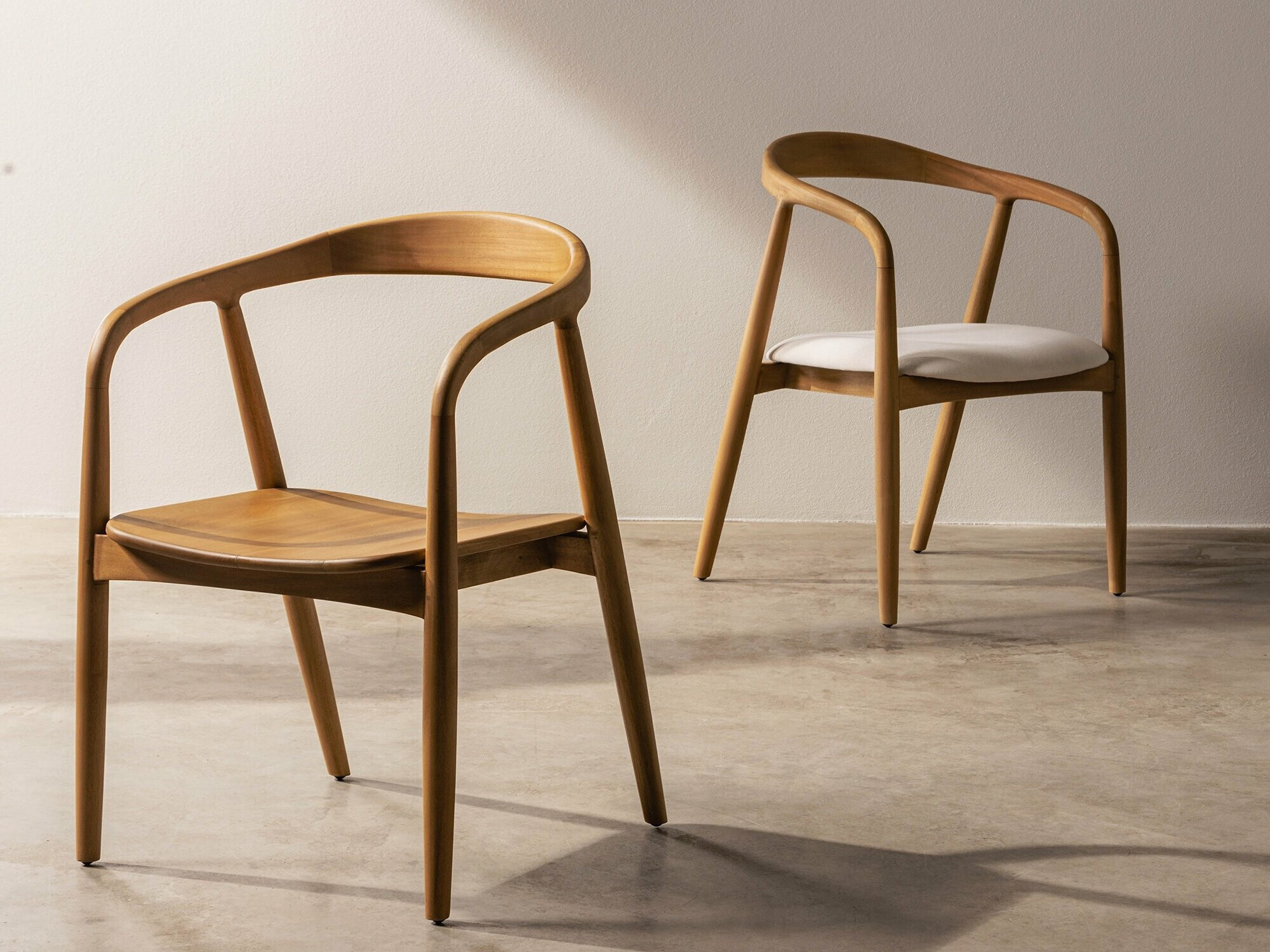 Szék Burleson 247 (Világos fa + Krém)