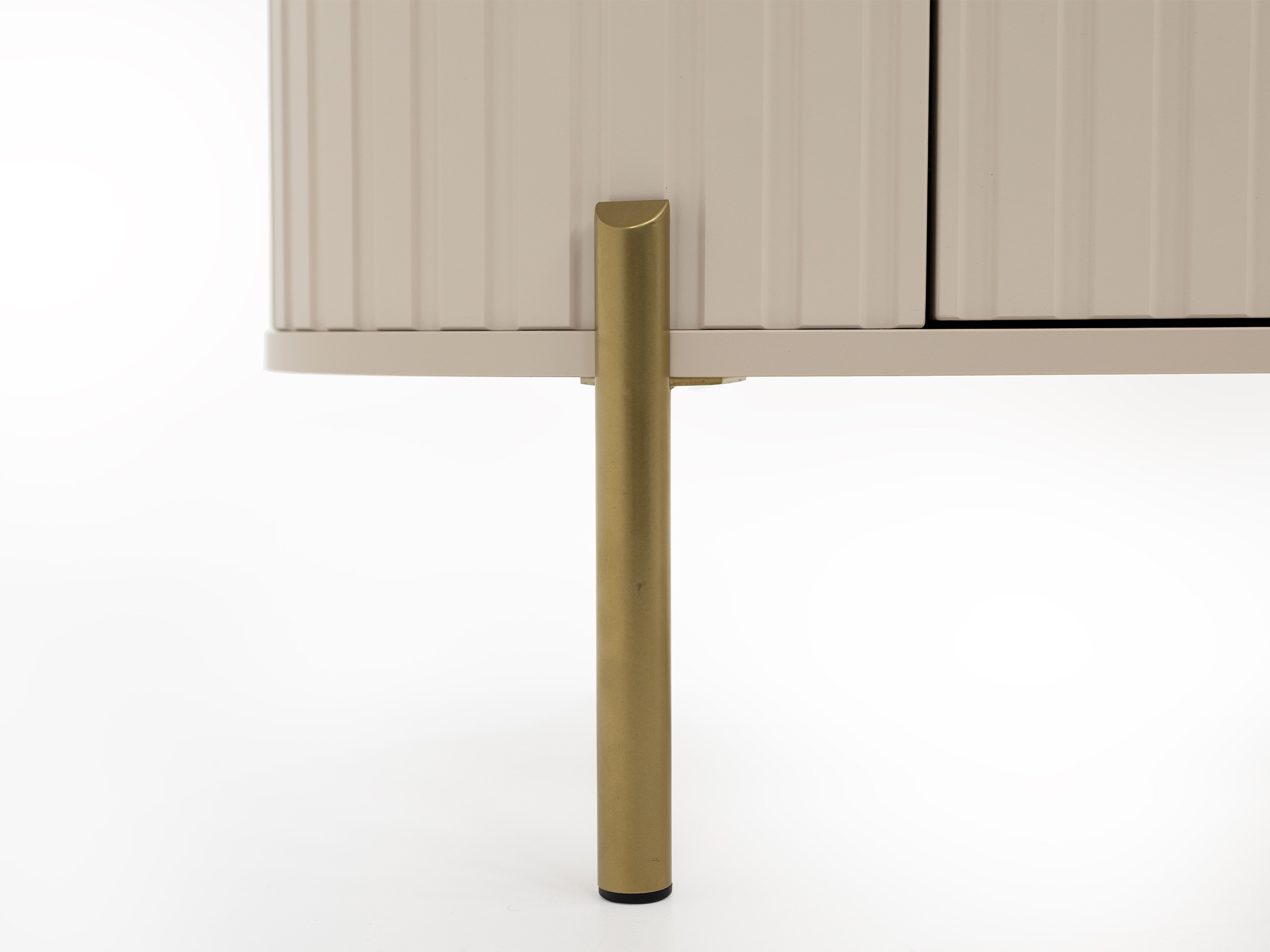 Komód Comfivo Mirsoni