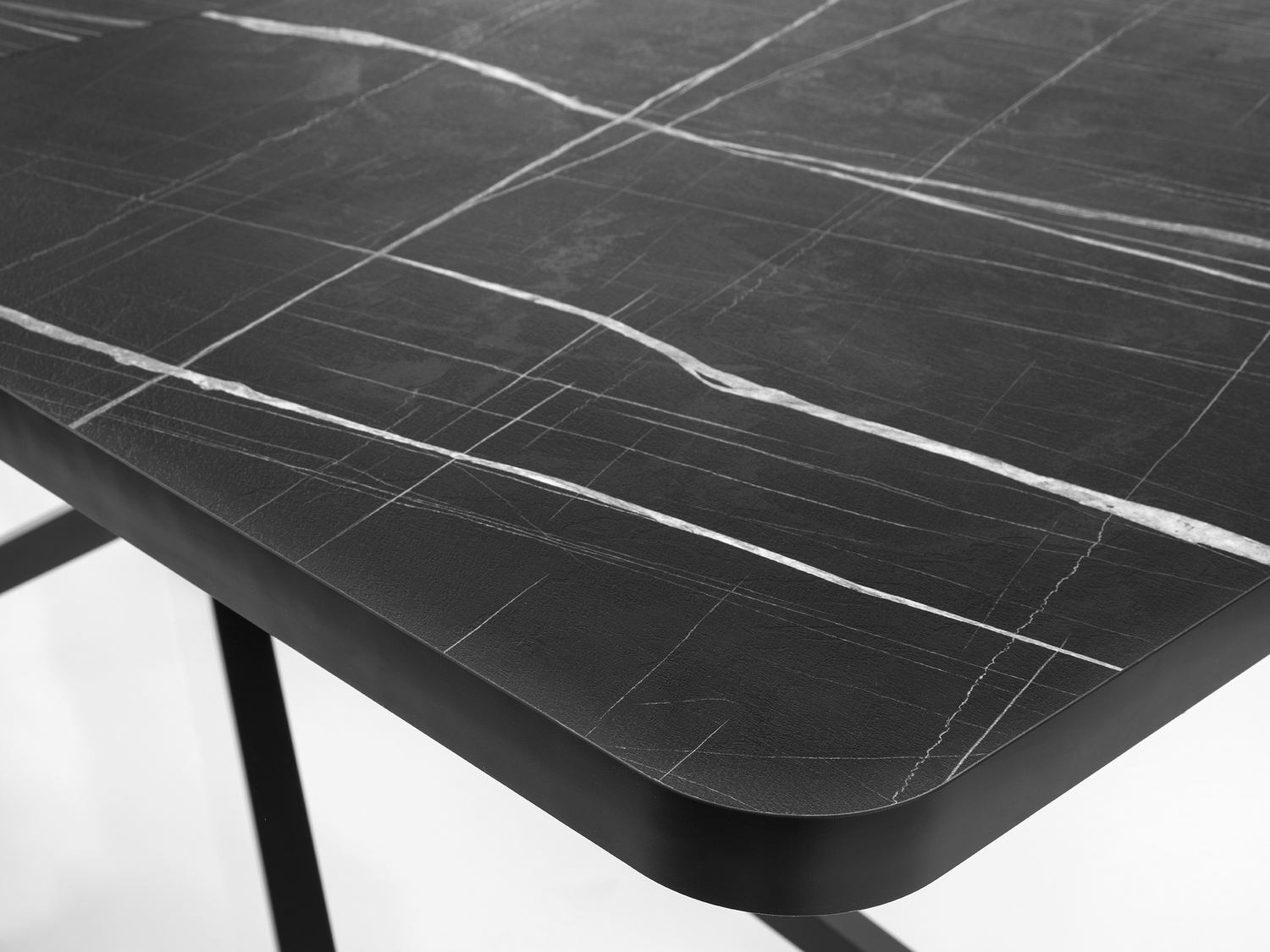 Asztal Kailua 2624 (Fekete márvány)