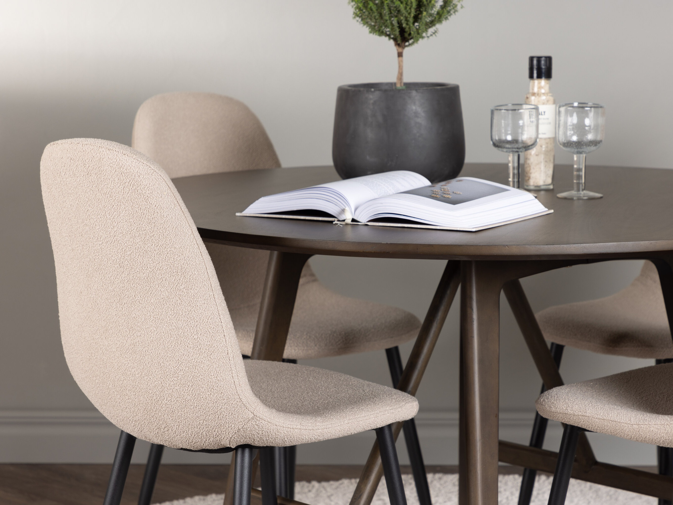 Étkezőgarnitúra Dallas 4887 (Fekete + Bézs)