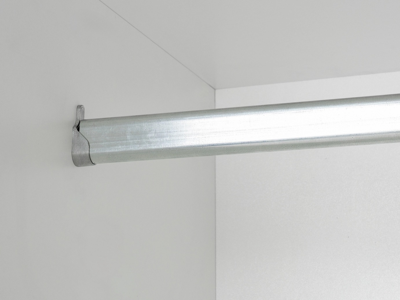 Gardróbszekrény Bristol 217