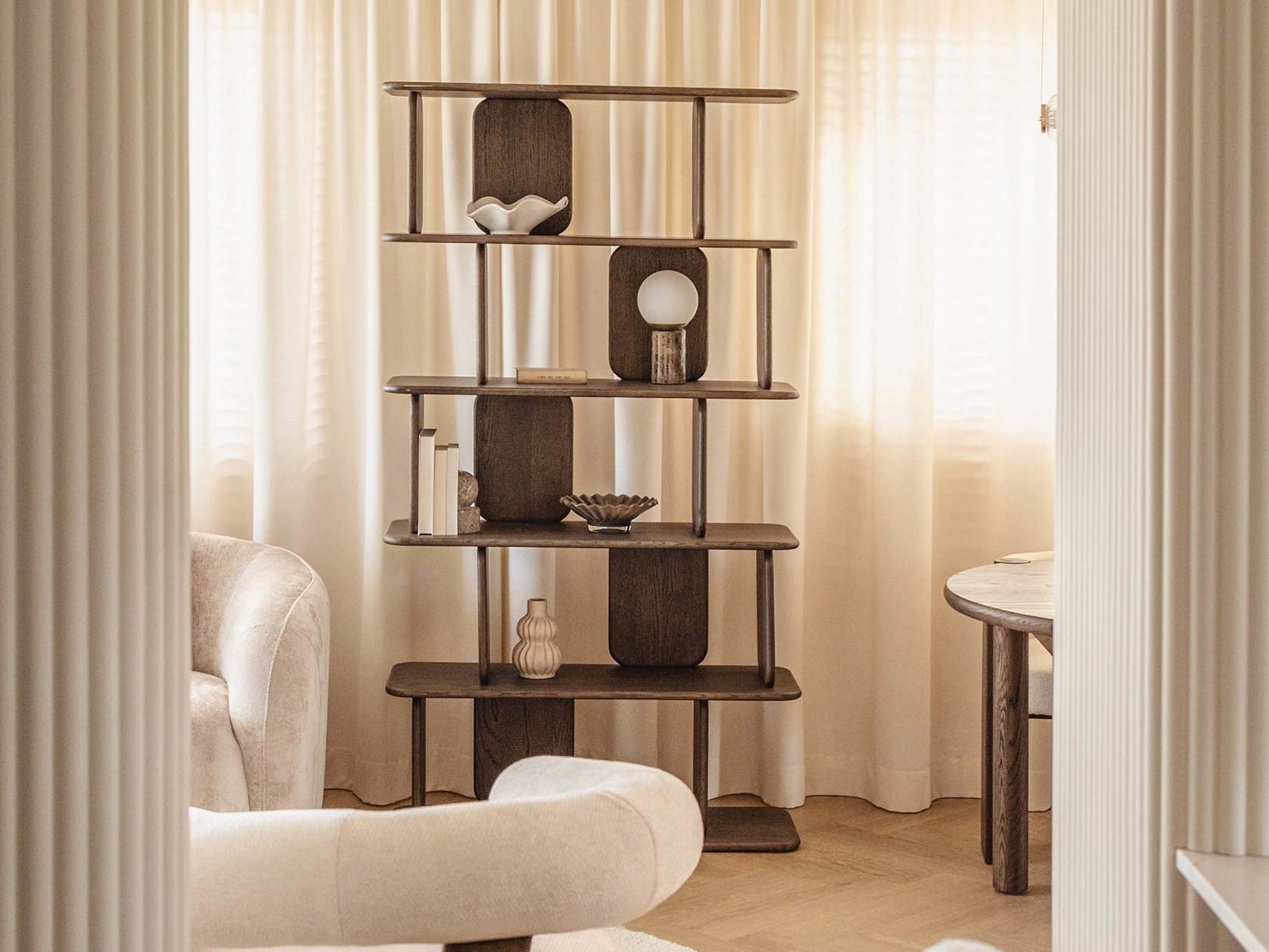 Könyvespolc Burleson 373