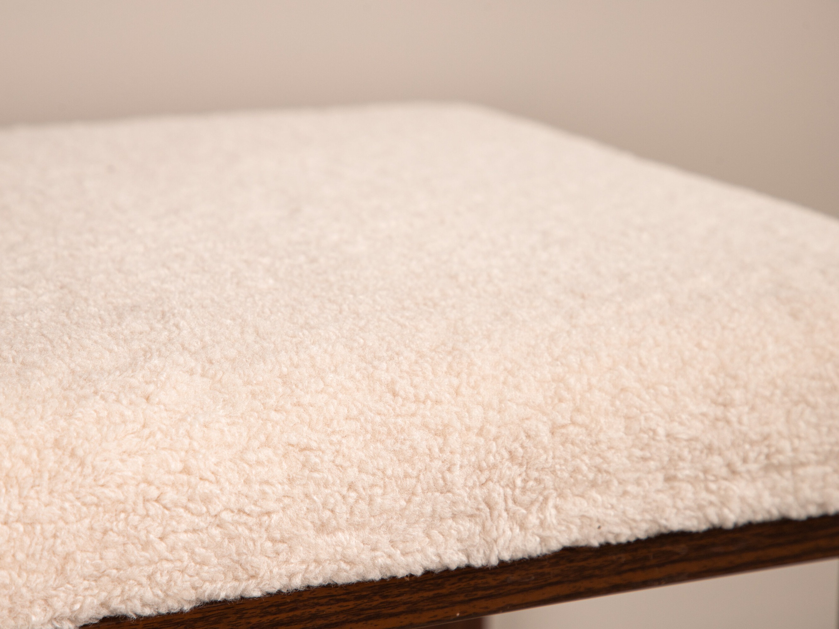 Kárpitozott pad Dallas 3262