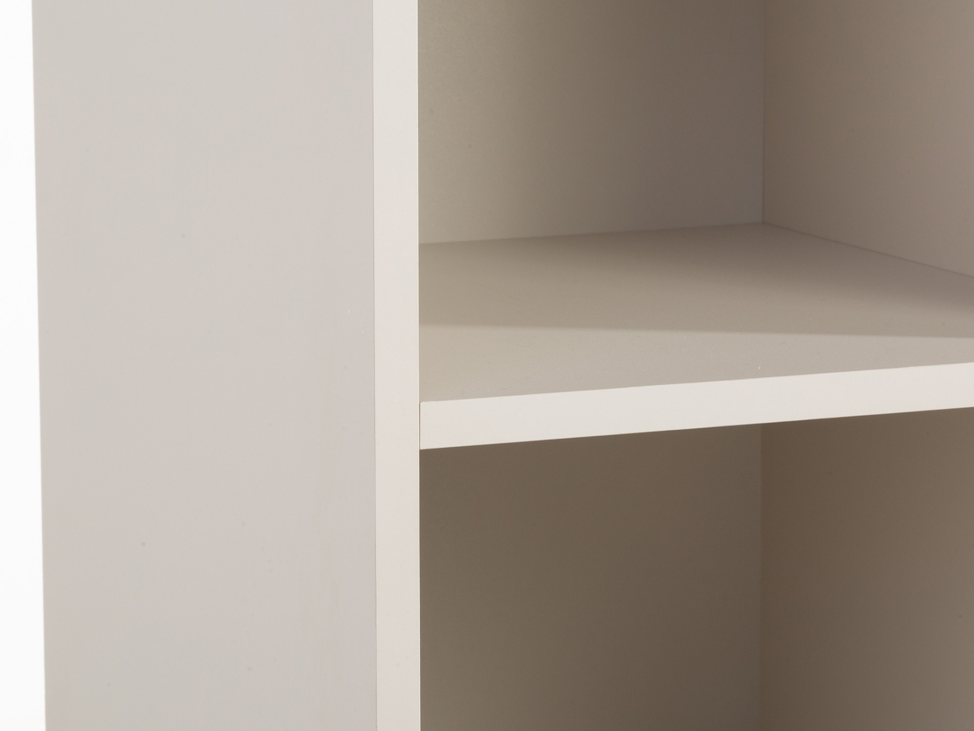 Könyvespolc Mavdori 106