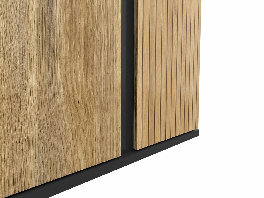 Gardróbszekrény Lucami 101