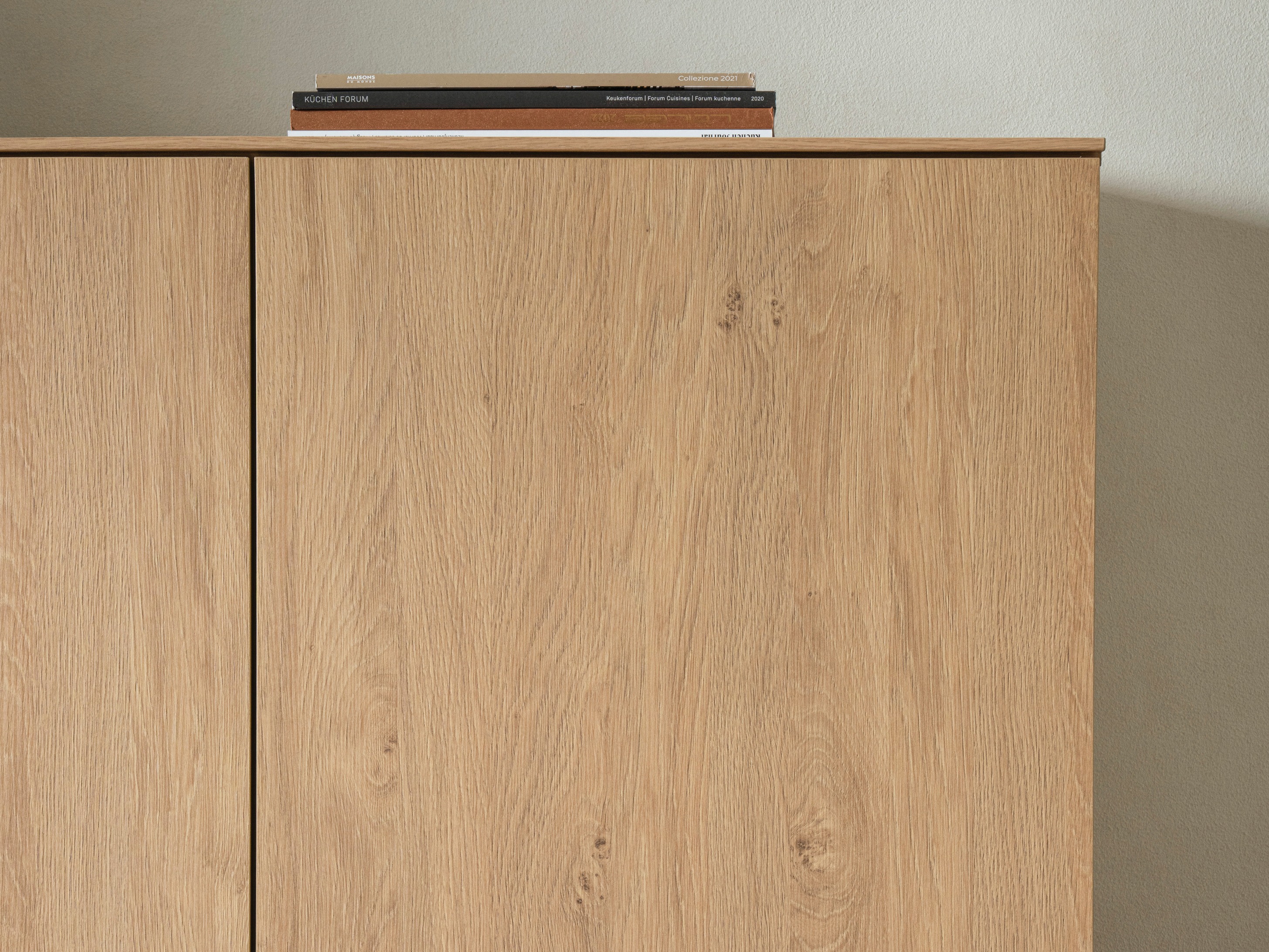 Szekrény Bentesa 104