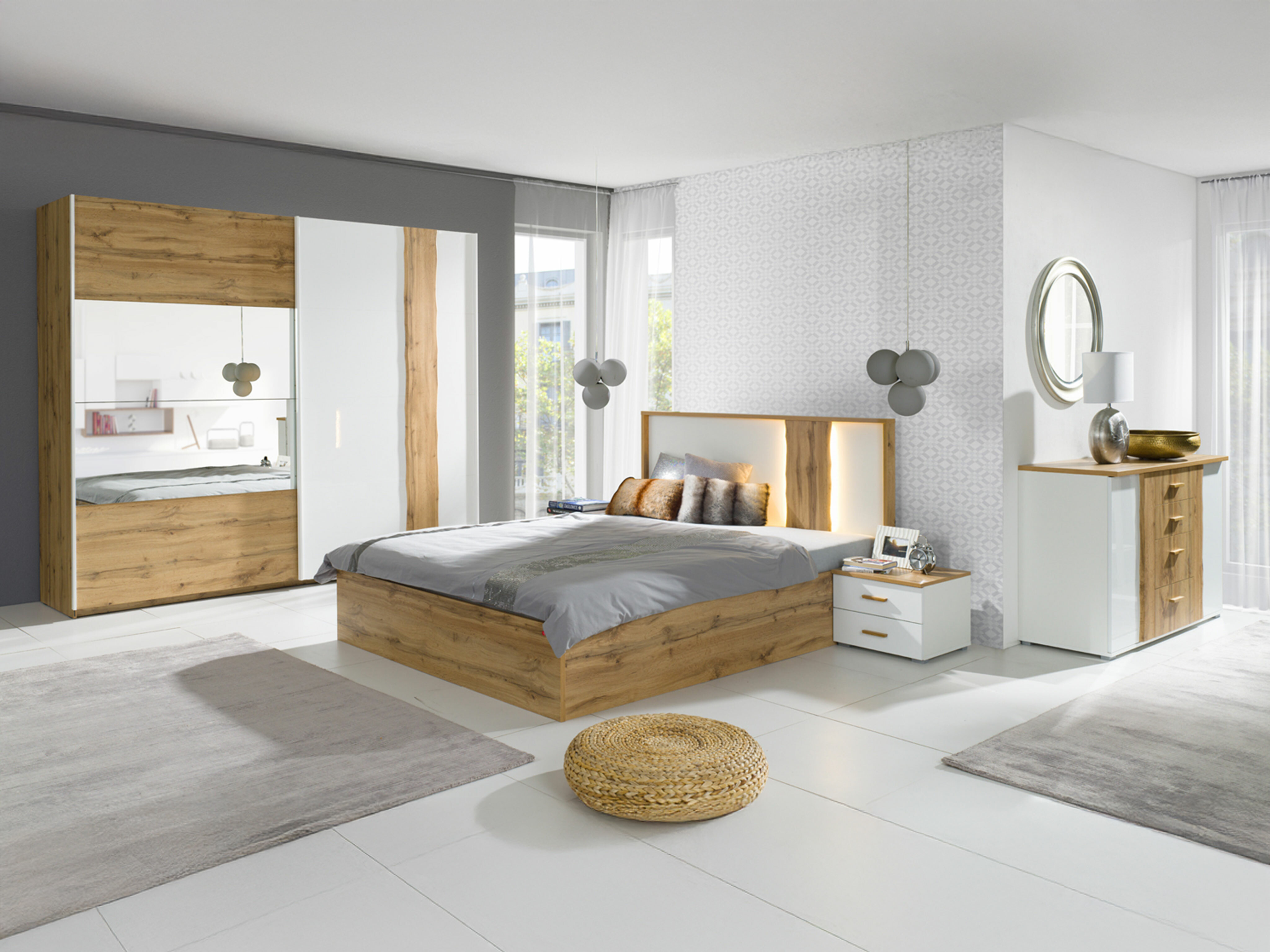 Gardróbszekrény Ophnue 102