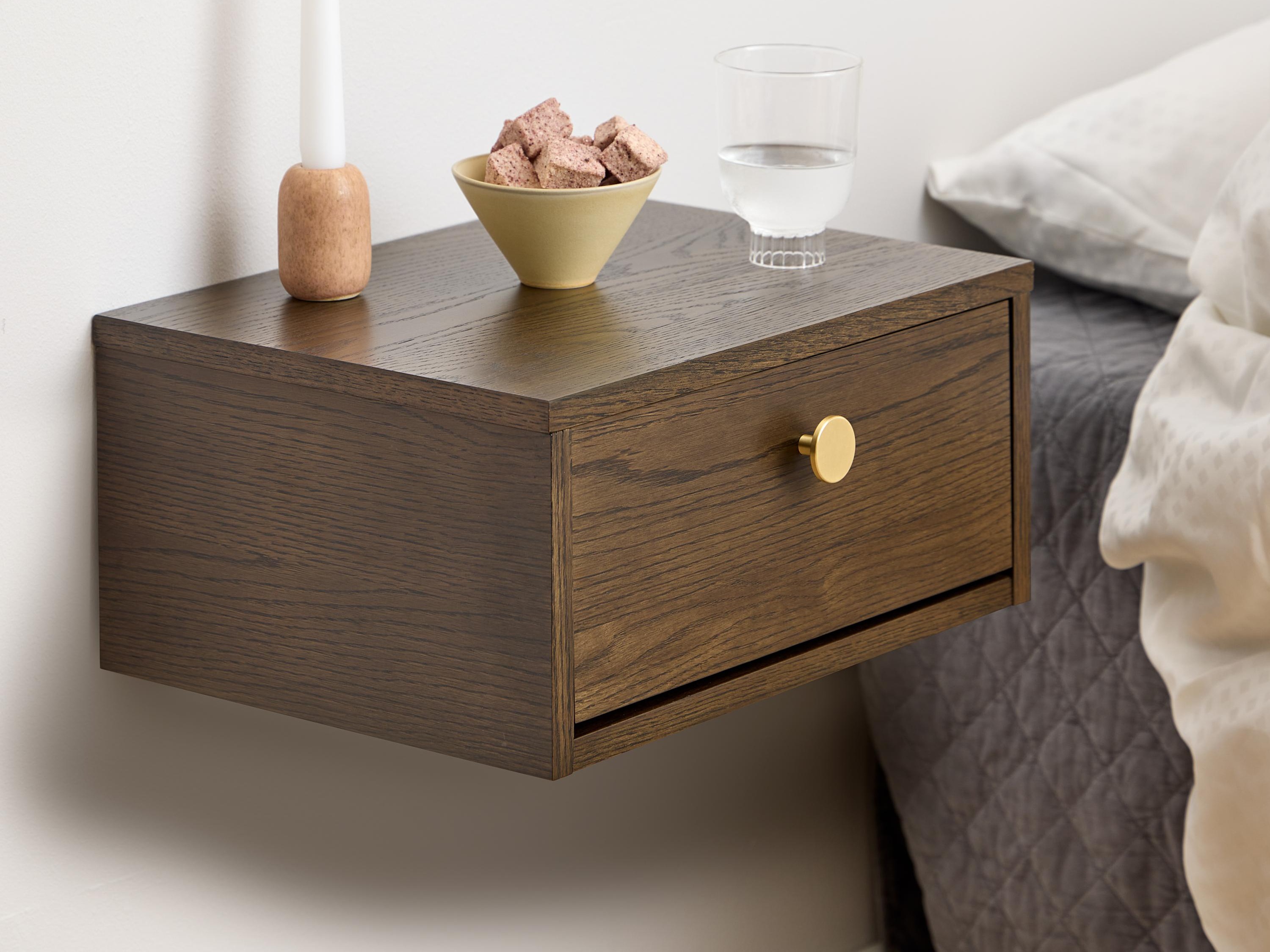 Éjjeliszekrény Norsica 984 (Sötét tölgy)