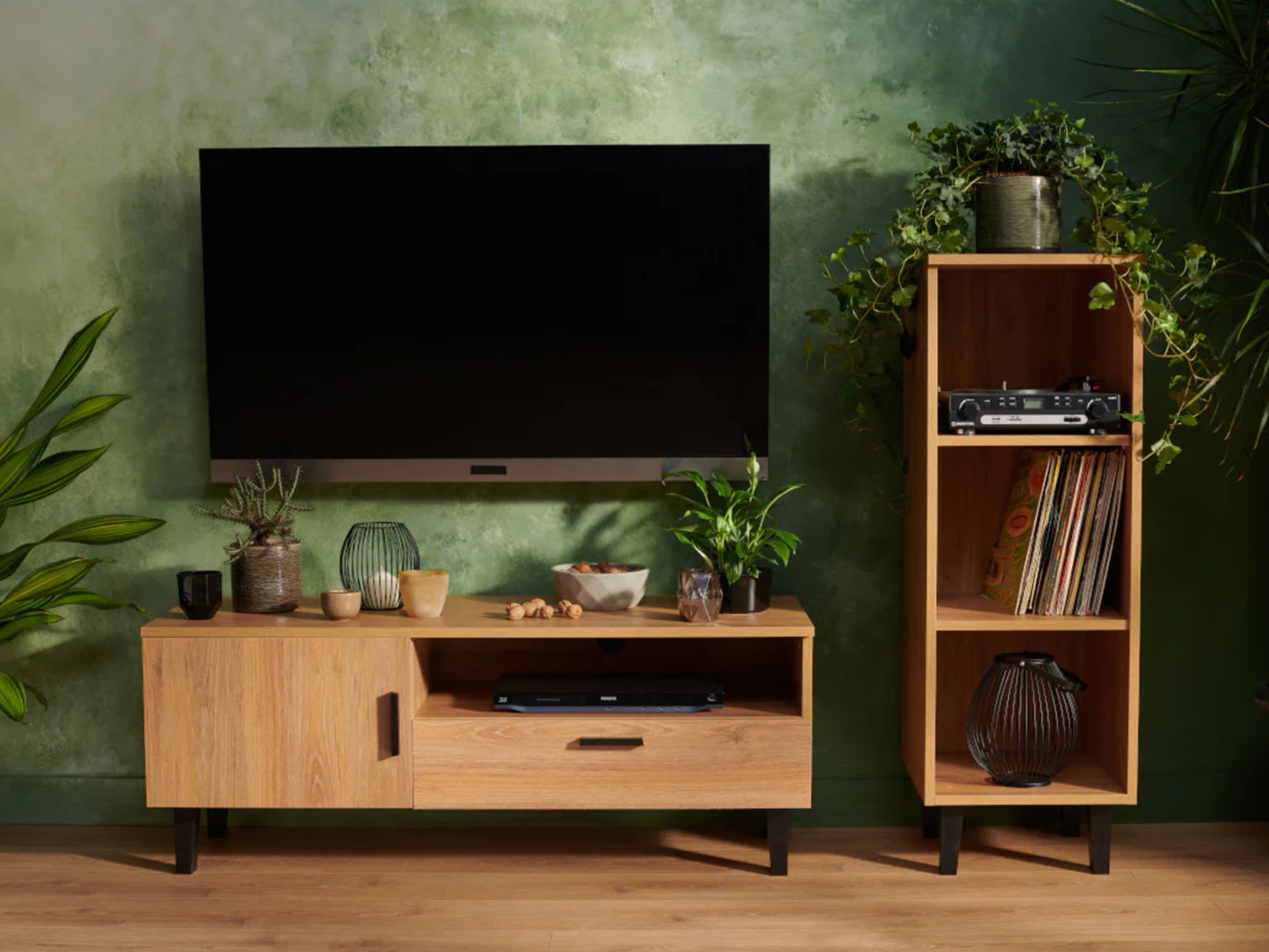 Könyvespolc Fivbeli 105