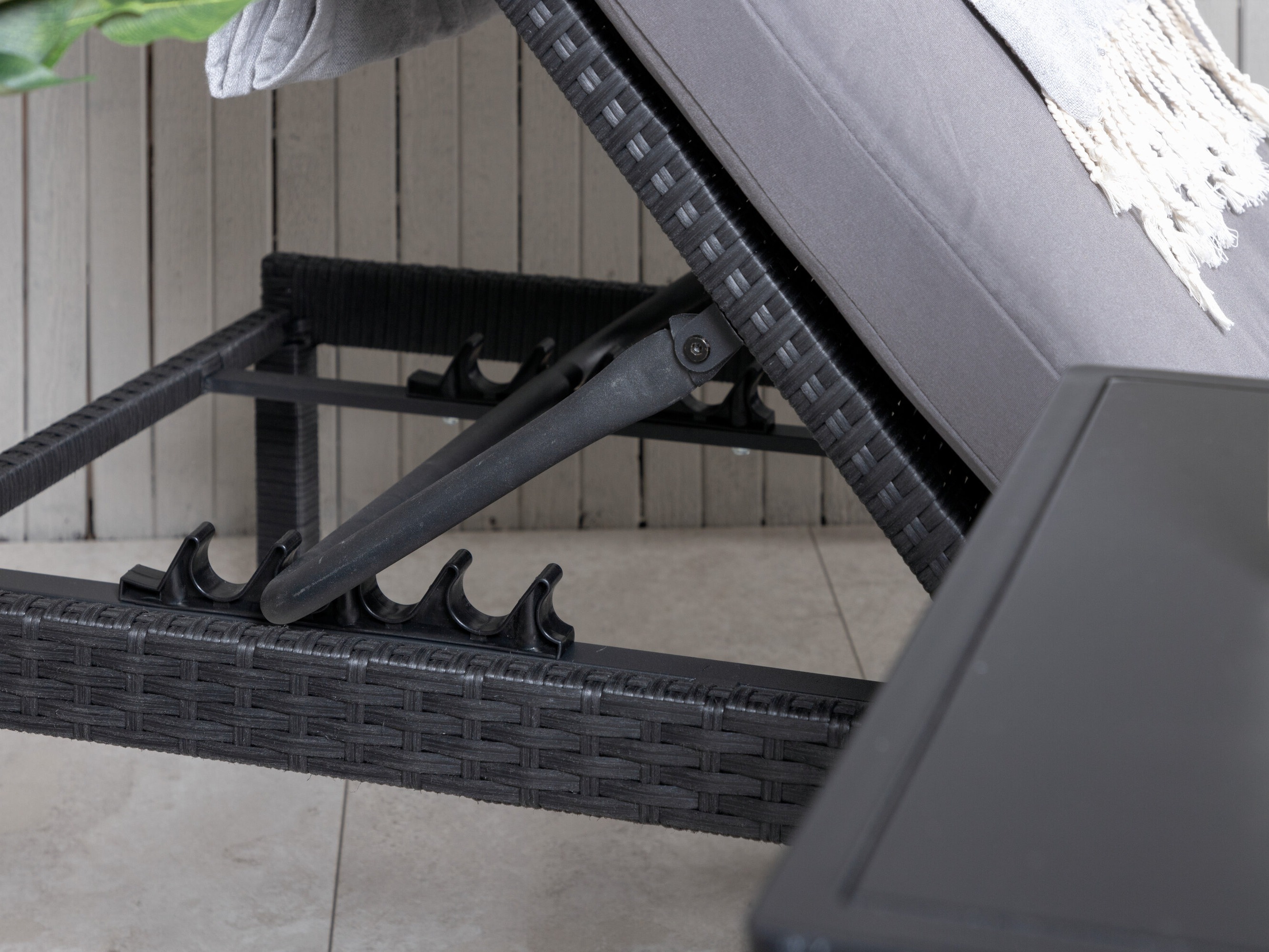 Kerti napozóágy Dallas 904 (Fekete + Szürke)