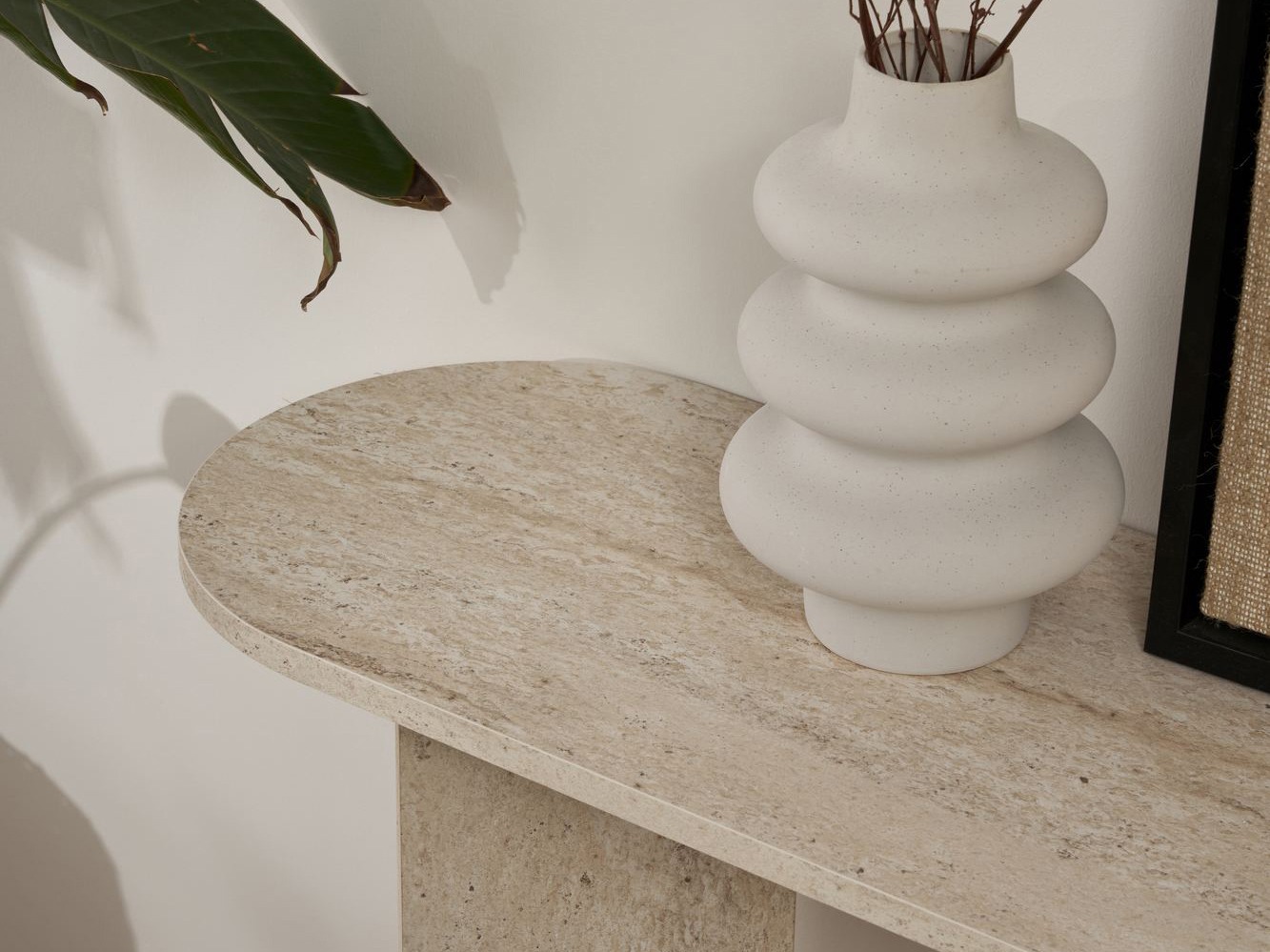 Konzolasztal Novato 133 (Könnyű travertin)