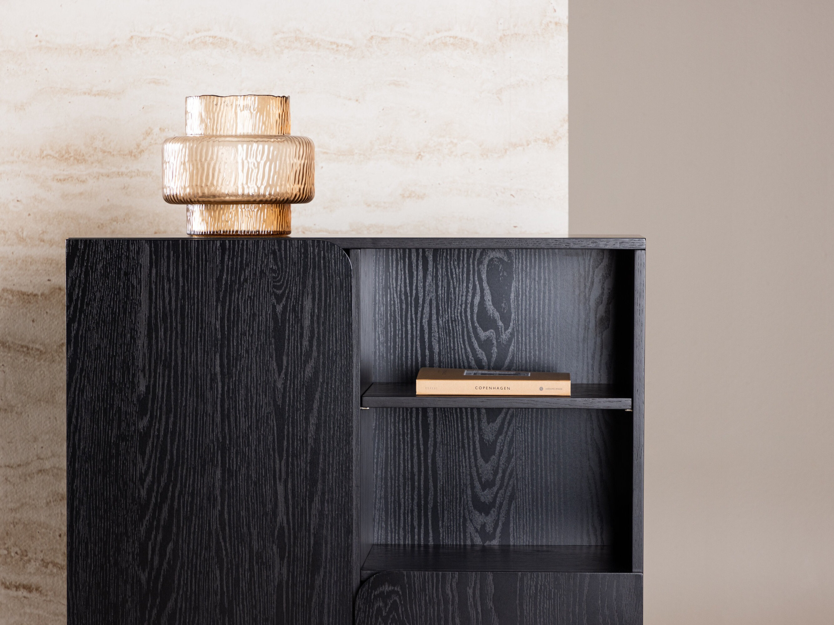 Szekrény Dallas 5131 (Fekete)