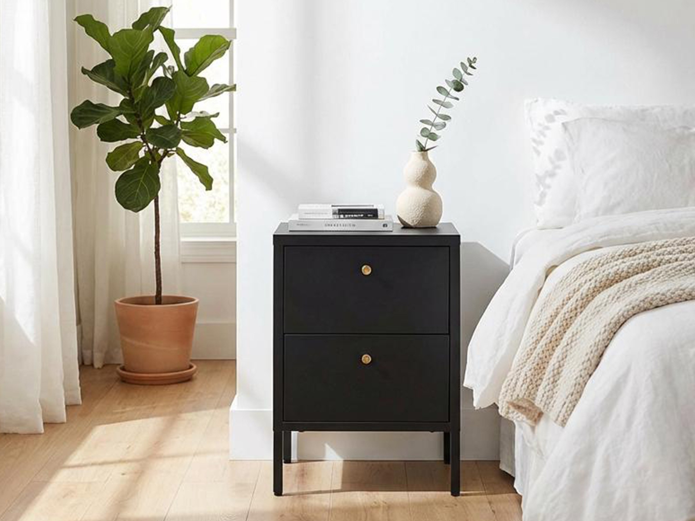 Éjjeliszekrény Lirfloi 100 (Fekete)