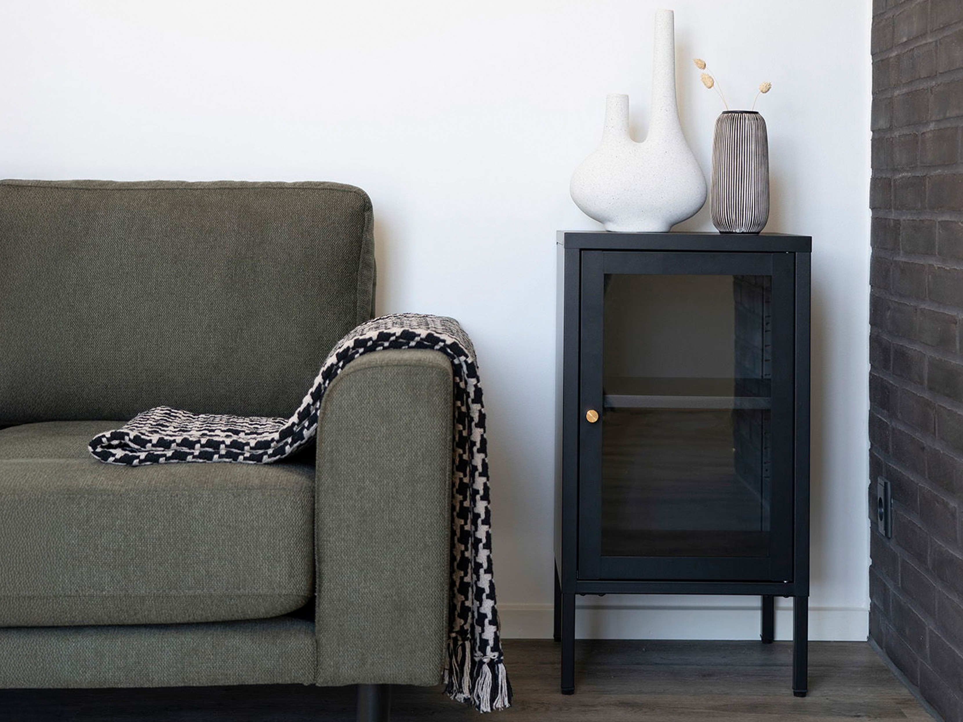 Szekrény Lirfloi 104 (Fekete)