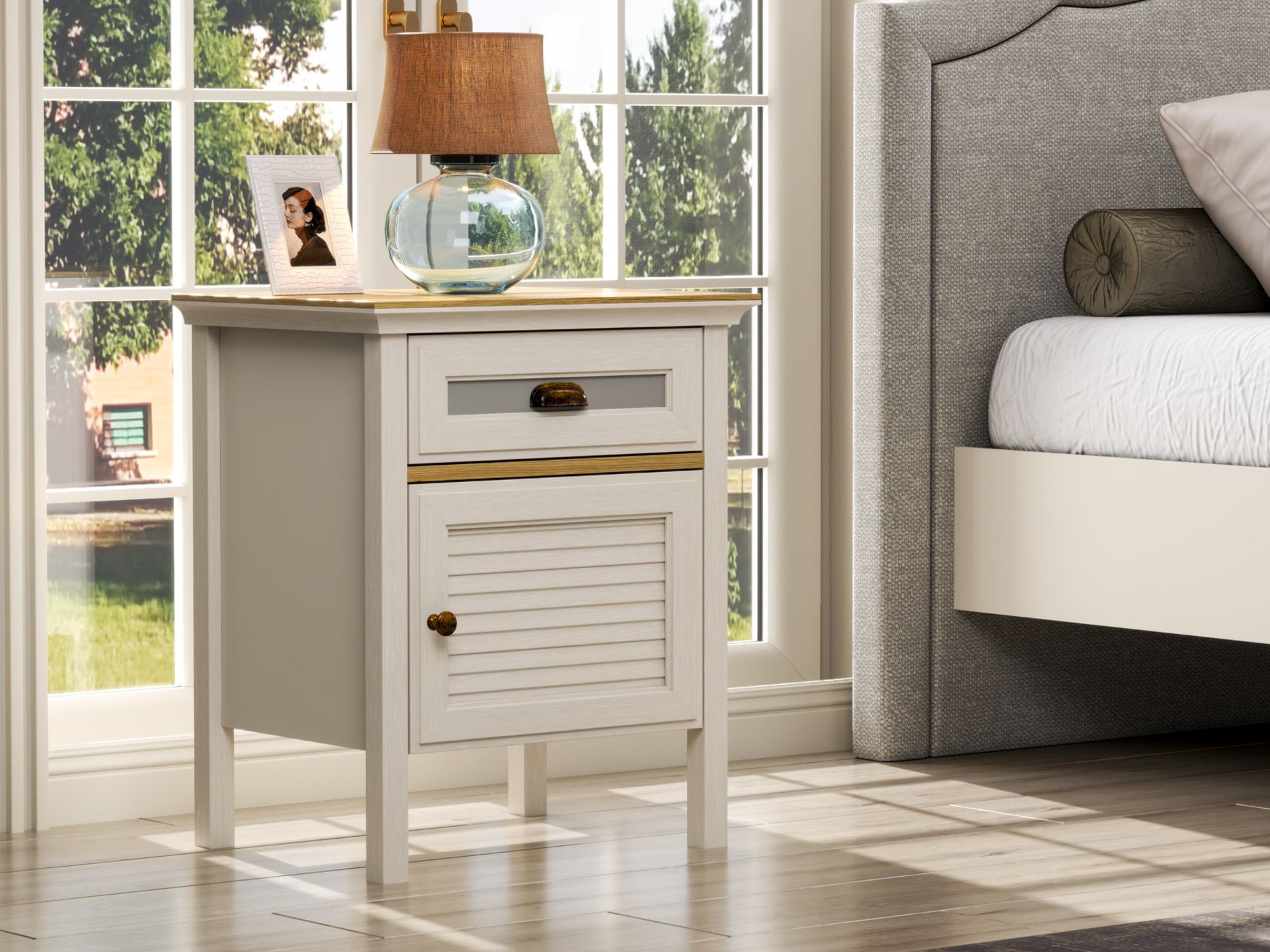 Éjjeliszekrény Melvero 122