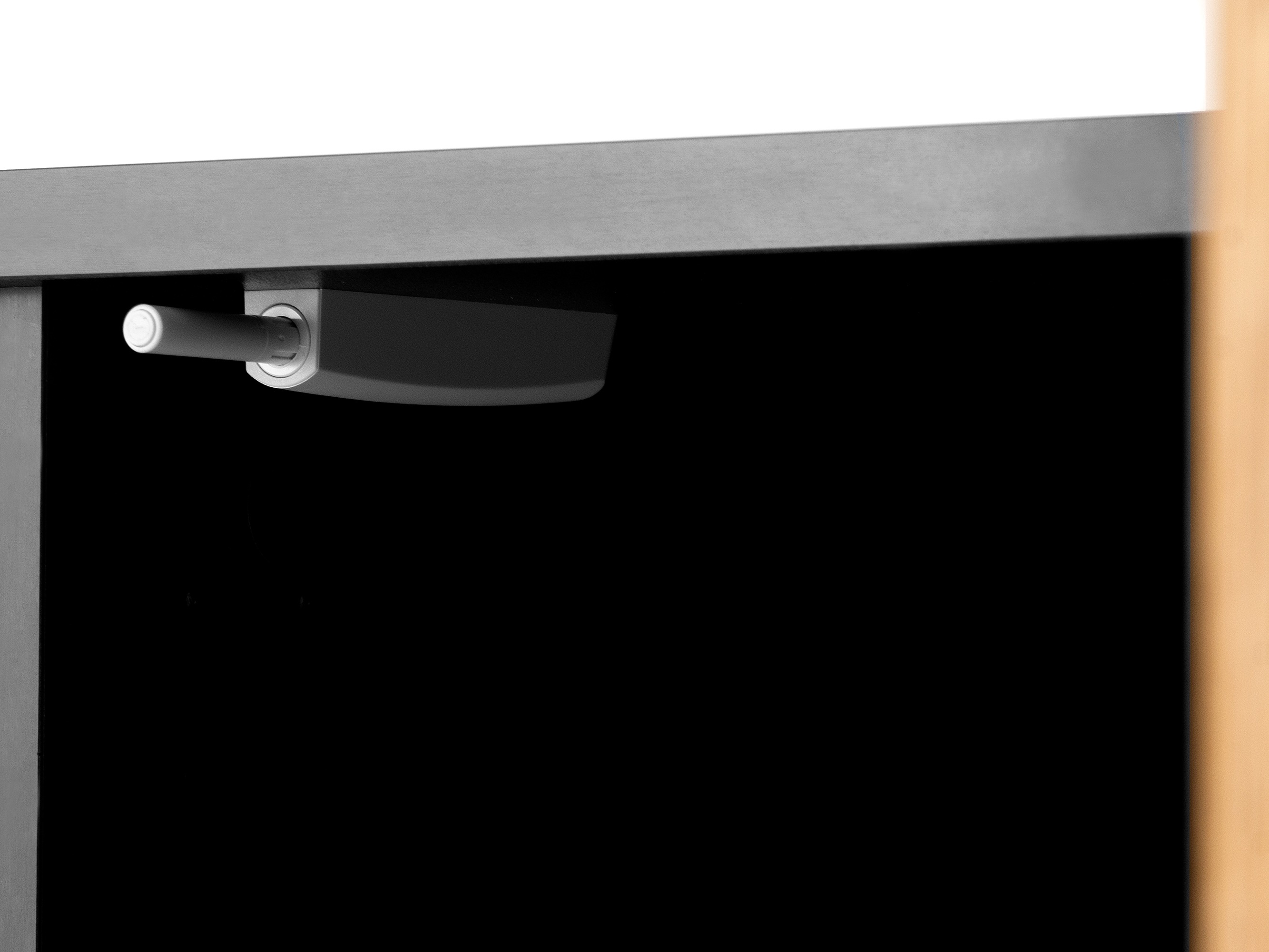 Szekrény Corevaru 107 (Fekete)