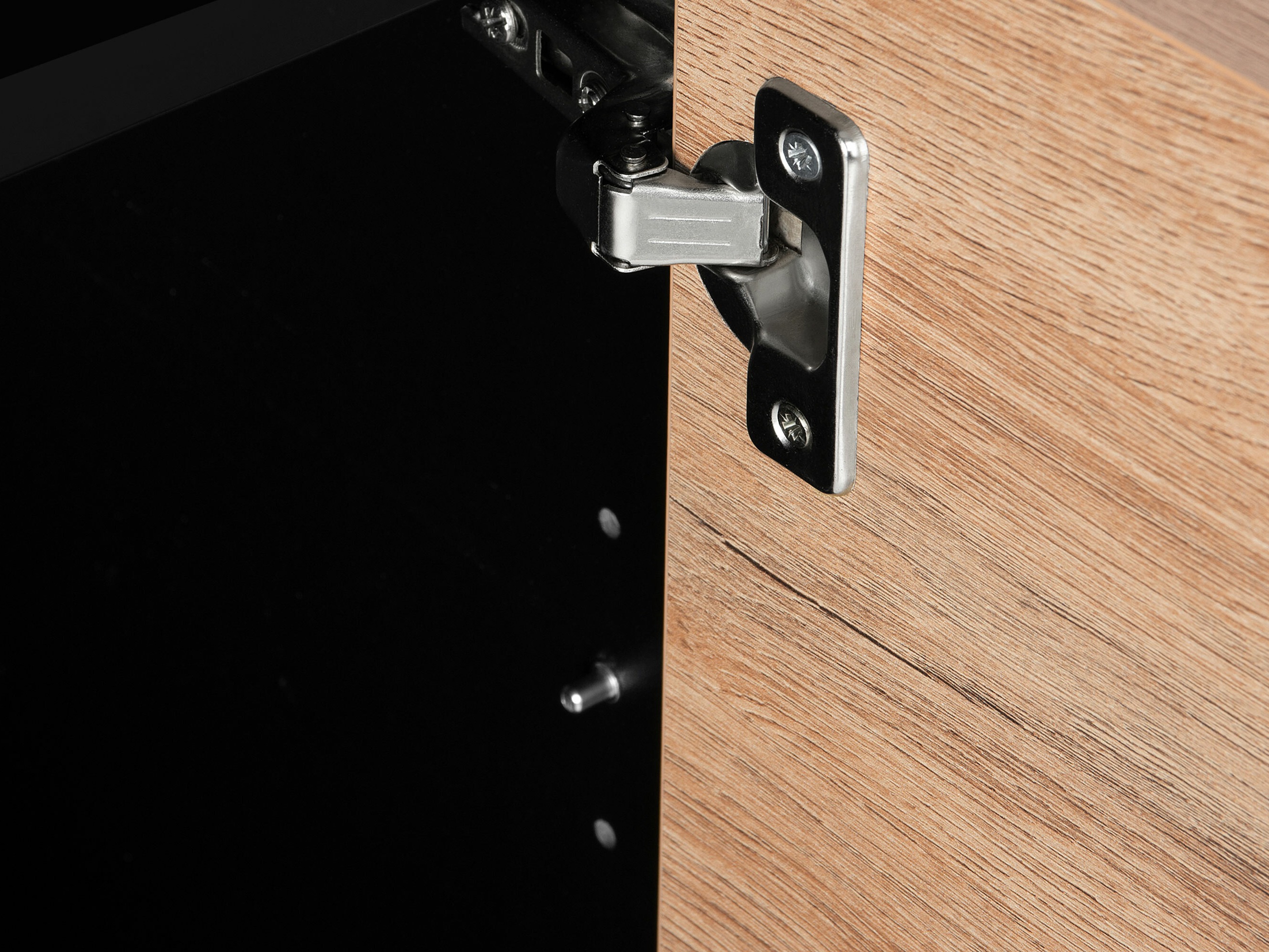 Szekrény Corevaru 116 (Fekete)