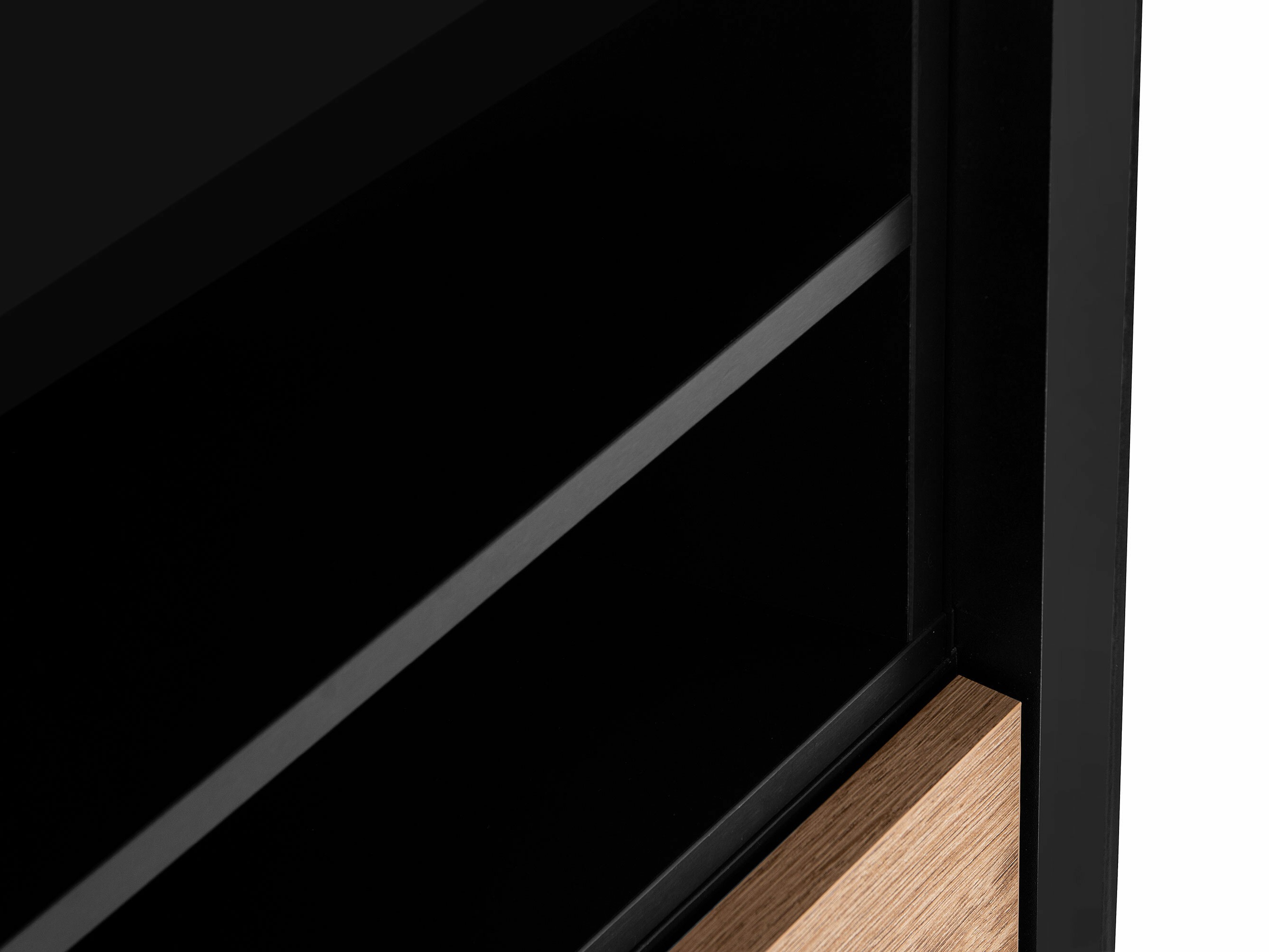 Szekrény Corevaru 116 (Fekete)