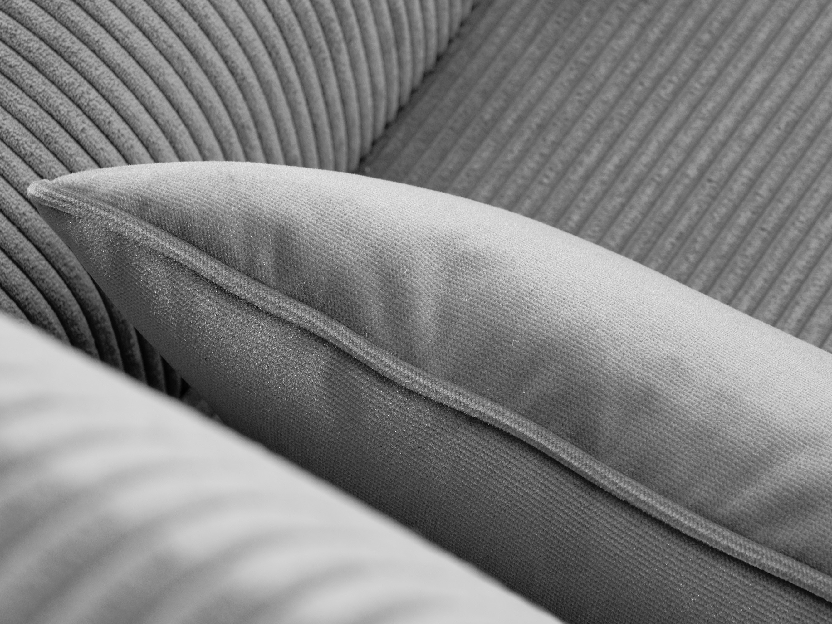 Fotel Temecula 136 (Poso 55 + Paros 05)