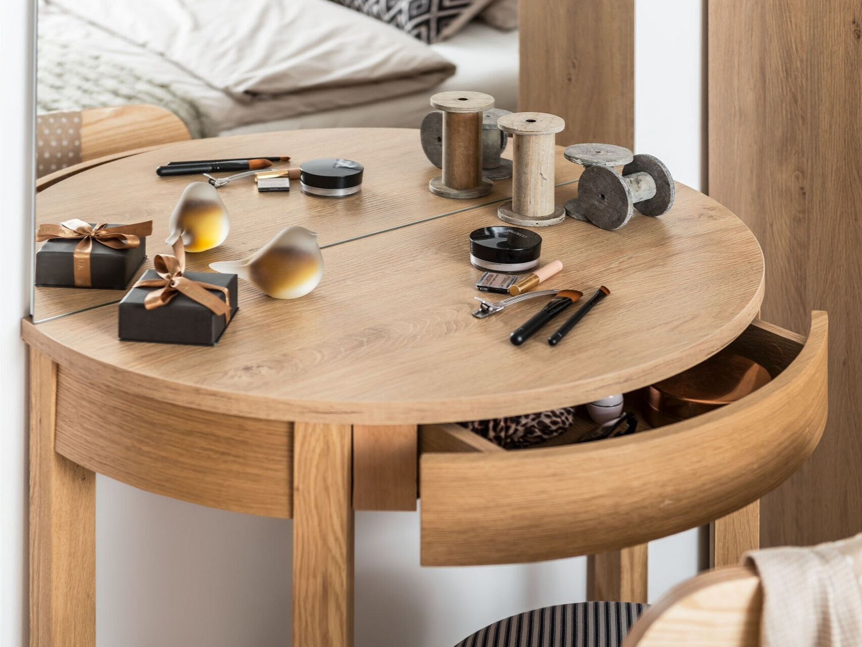Fésülködő asztal Sosero 107 (Tölgy)