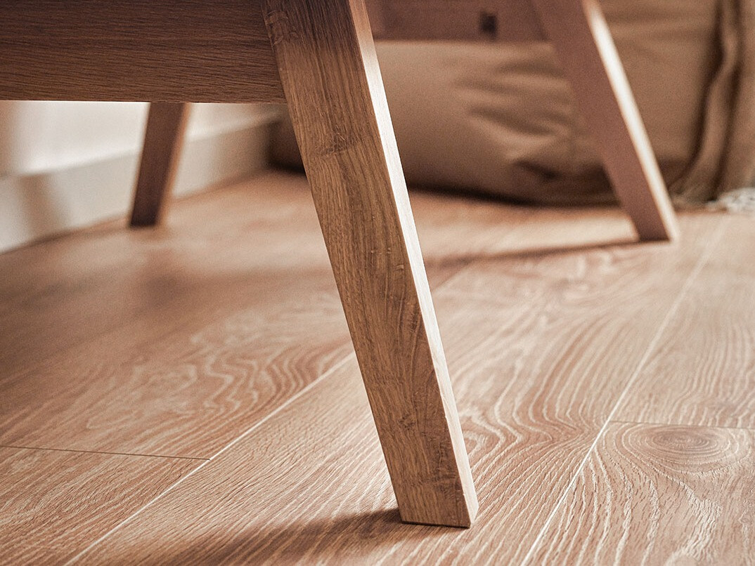 Gardróbszekrény Ruvruvi 101 (Fehér + Tölgy)