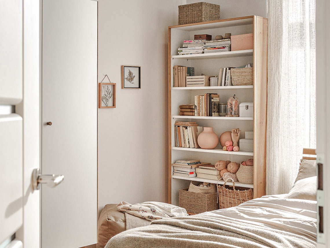 Könyvespolc Ruvruvi 104